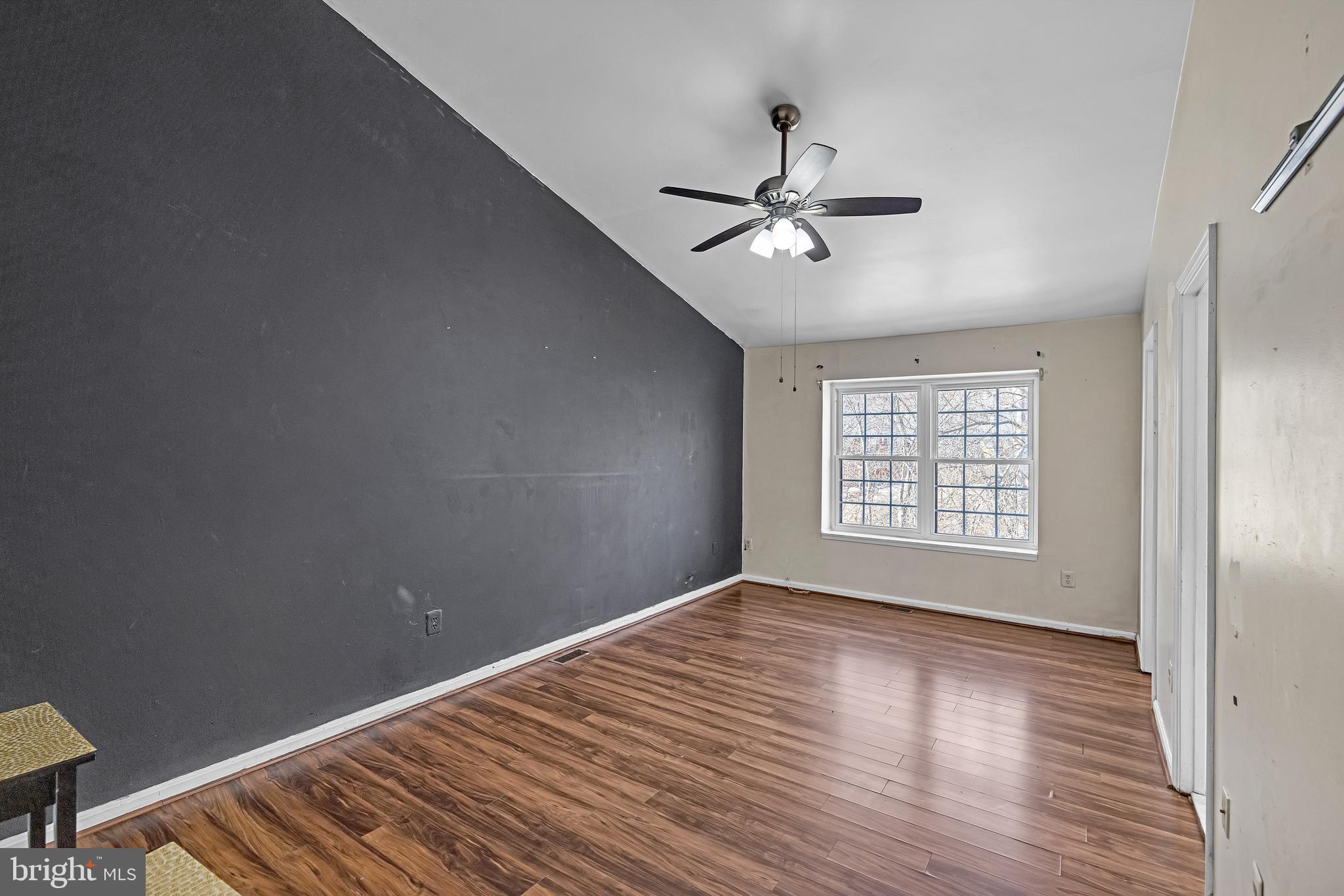 LAUREL LAKES PLAT 3 - Residential