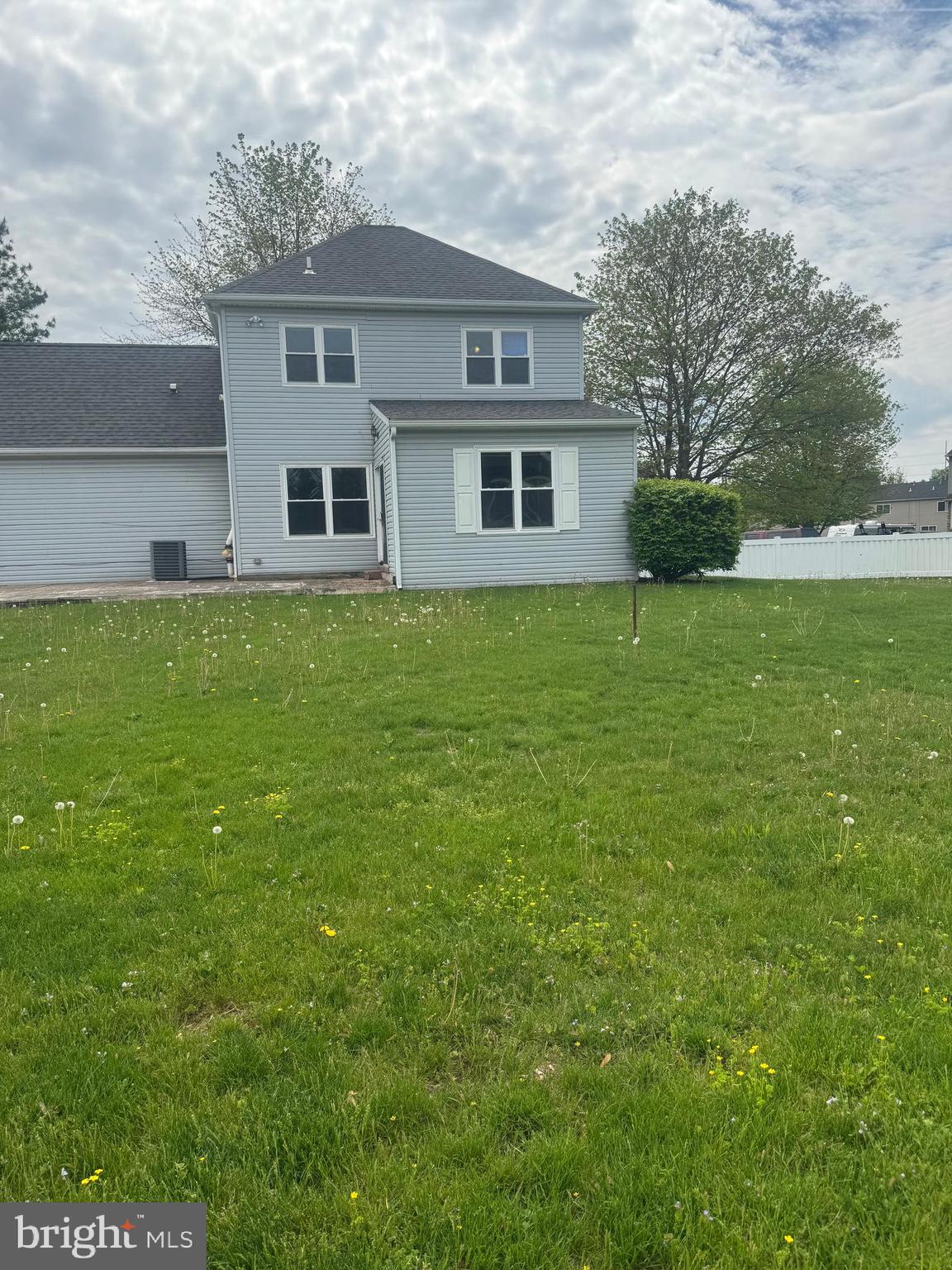 202 ROCKLAWN LANE