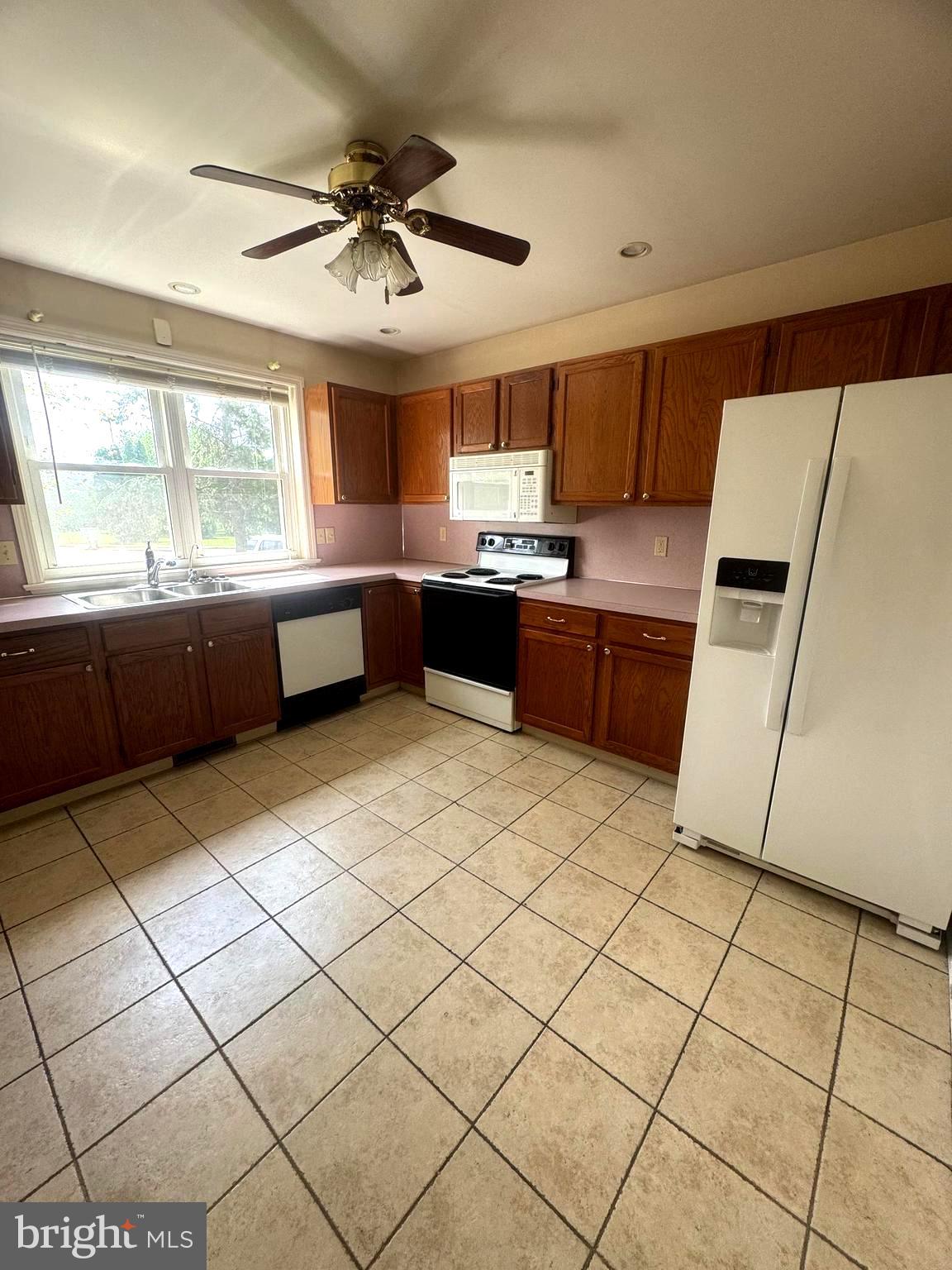 202 ROCKLAWN LANE
