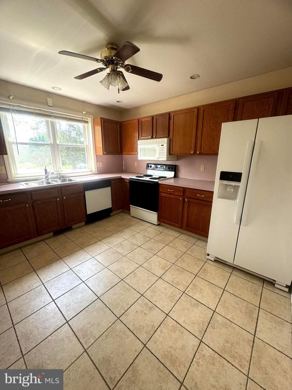 Photo of 202 Rocklawn Lane, LANCASTER, PA 17601 (MLS # PALA2069460)