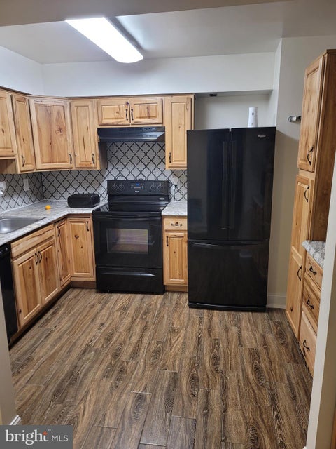 Condo For Sale - 3808 Laramie Place #B<br/> ALEXANDRIA, VA 22309