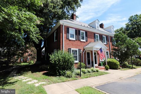 3620 S TAYLOR STREET ARLINGTON VA 22206