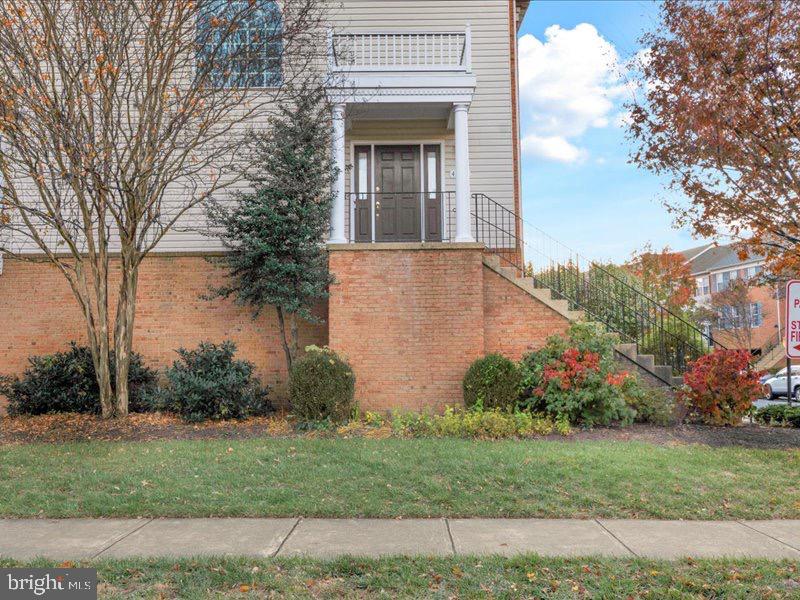 43793 STEINBECK SQUARE