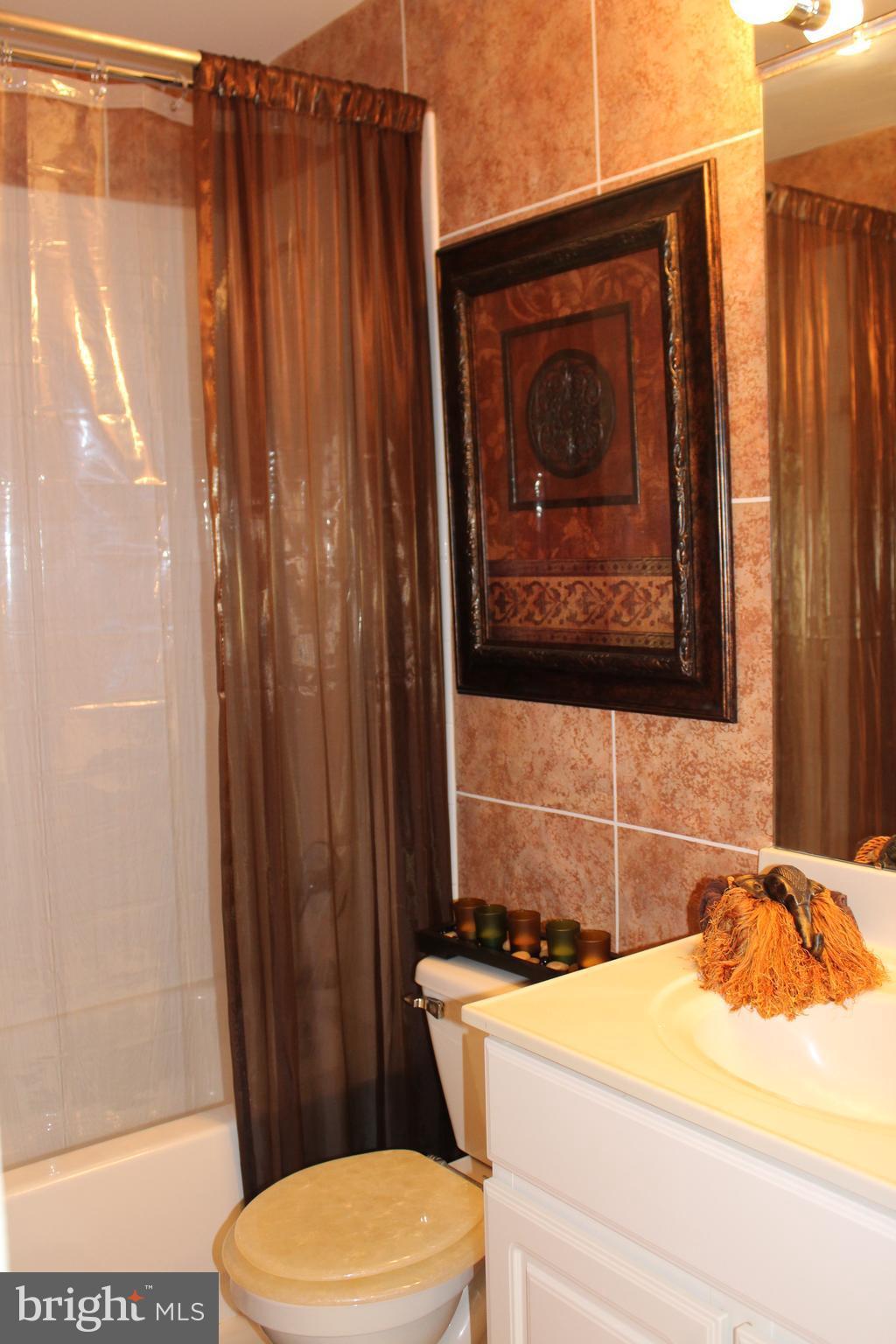 HEATHER GLEN MANOR - Residential