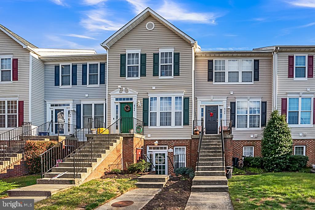 WOODLAND WALK - Residential