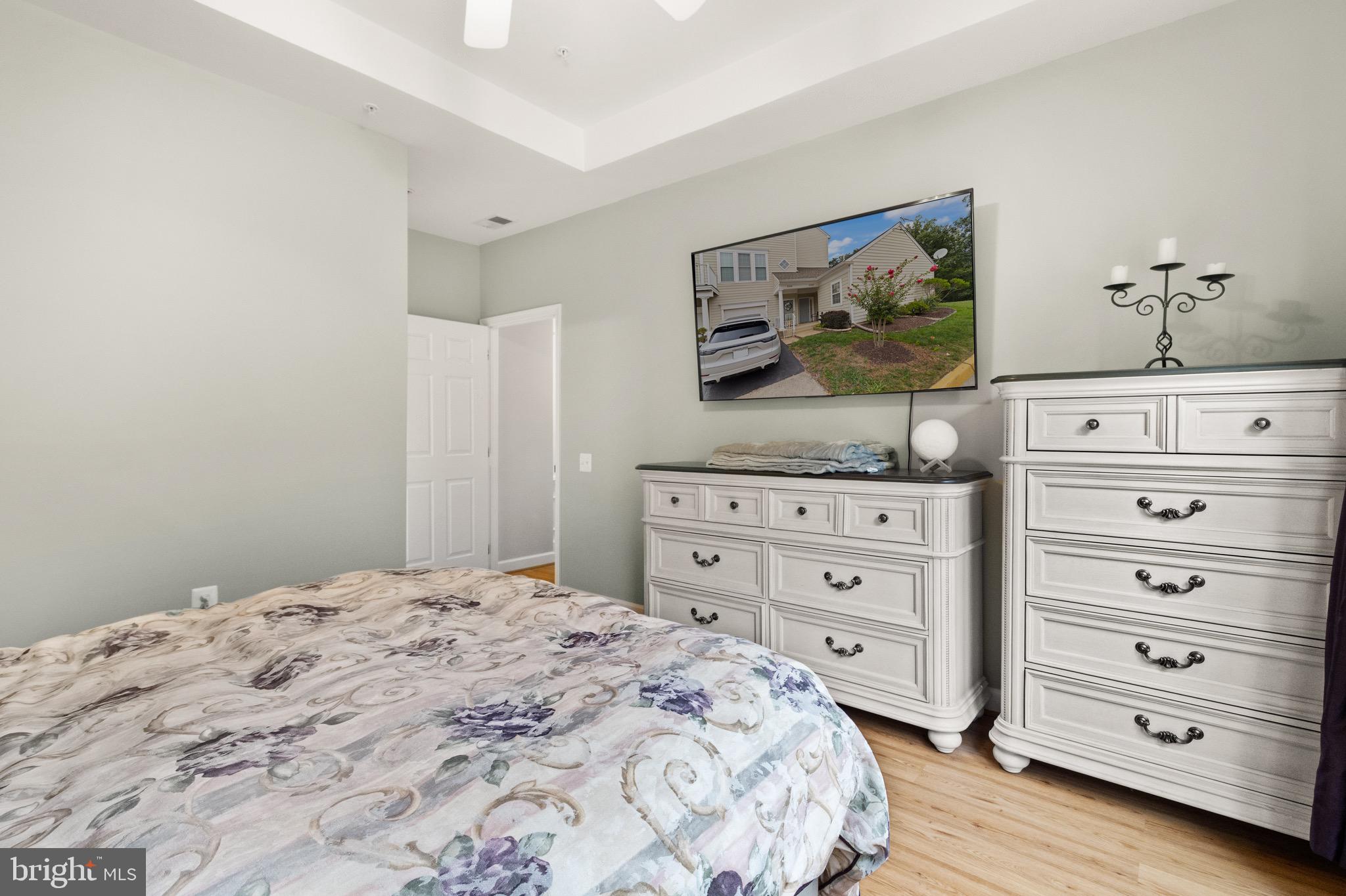 OVERLOOK CONDOMINIUM - Residential