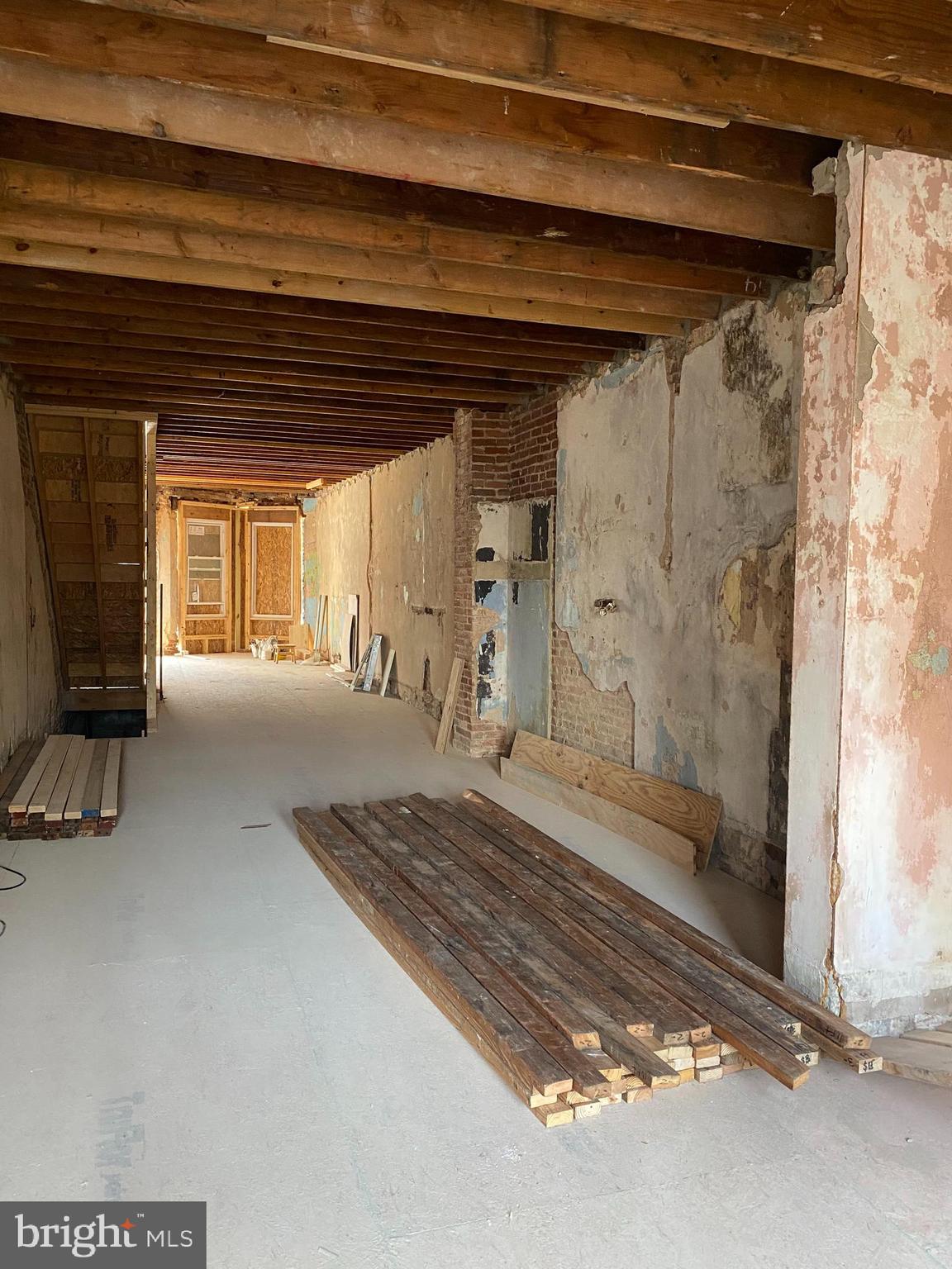 MIDDLE EAST - Residential