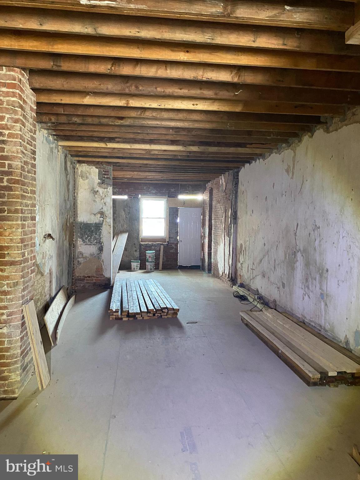 MIDDLE EAST - Residential