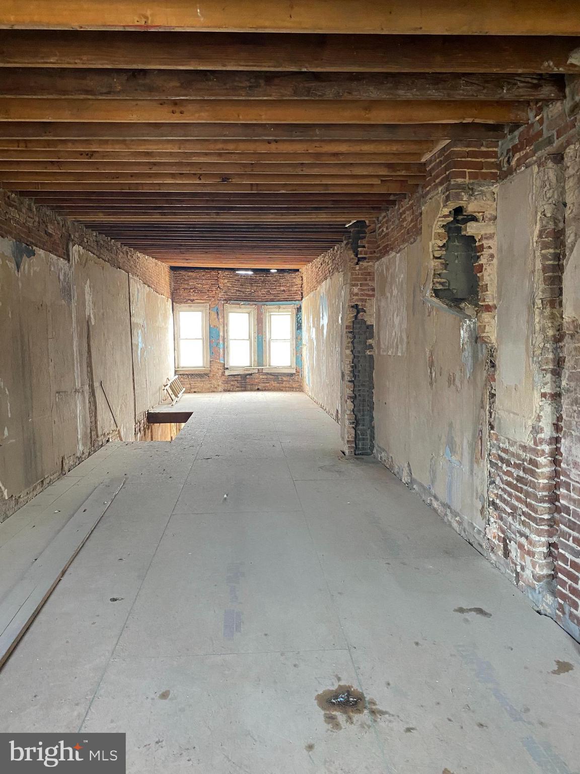 MIDDLE EAST - Residential