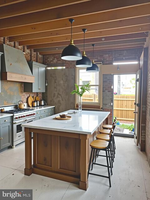 736 N PATTERSON PARK BALTIMORE MD 21205