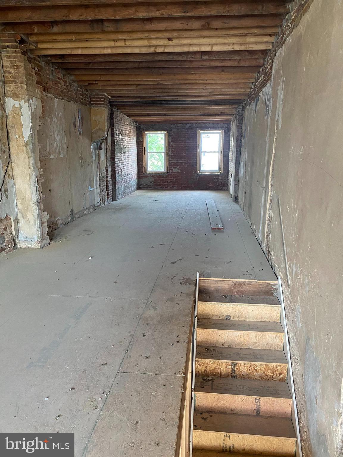 MIDDLE EAST - Residential