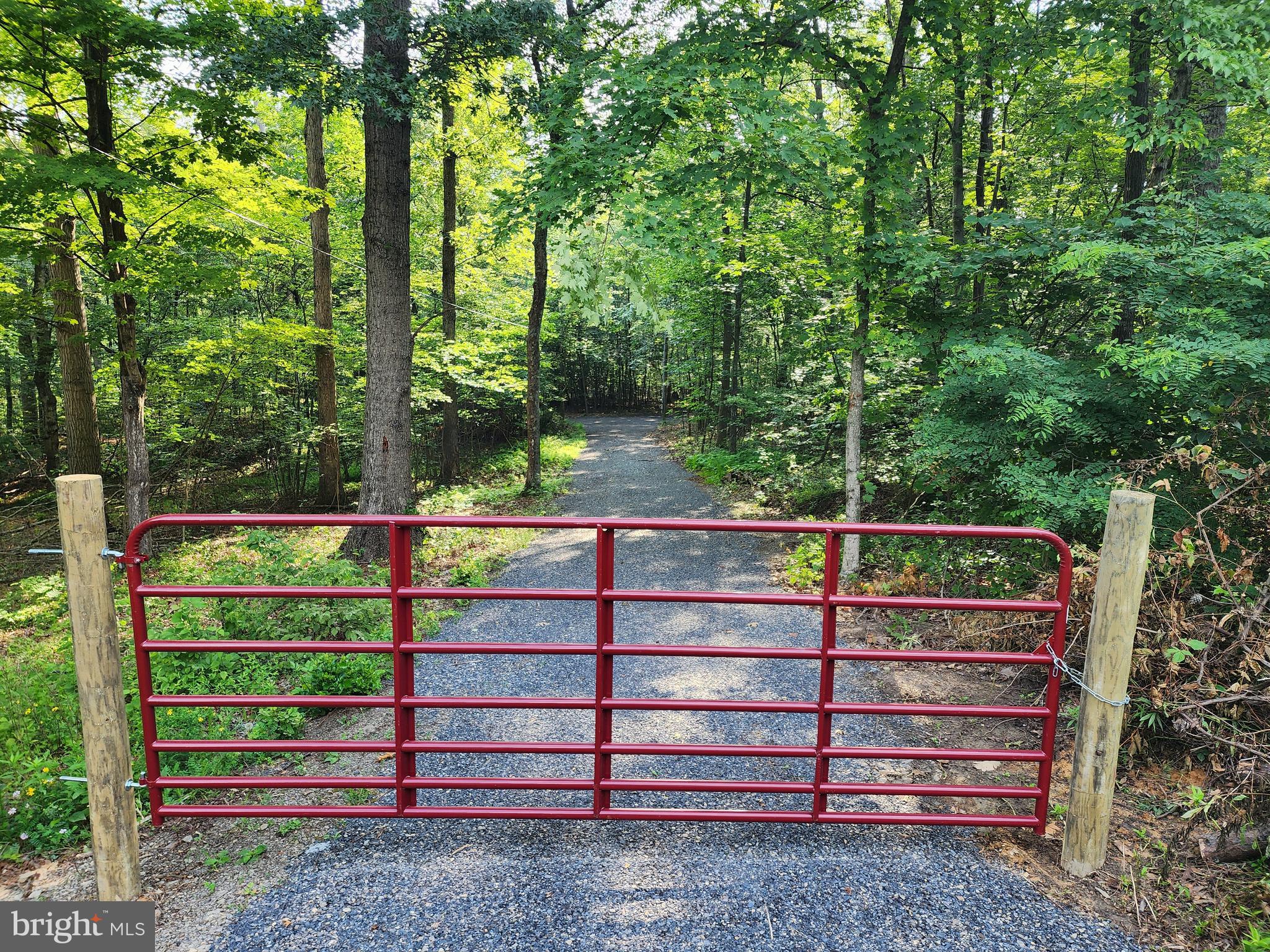 LAKE FERNDALE - Land