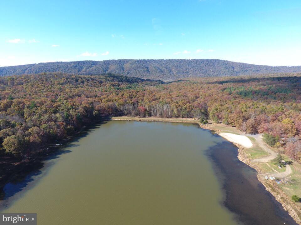 LAKE FERNDALE - Land