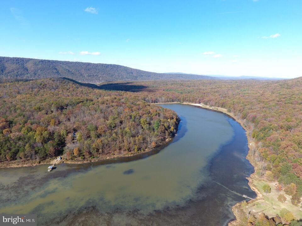 LAKE FERNDALE - Land
