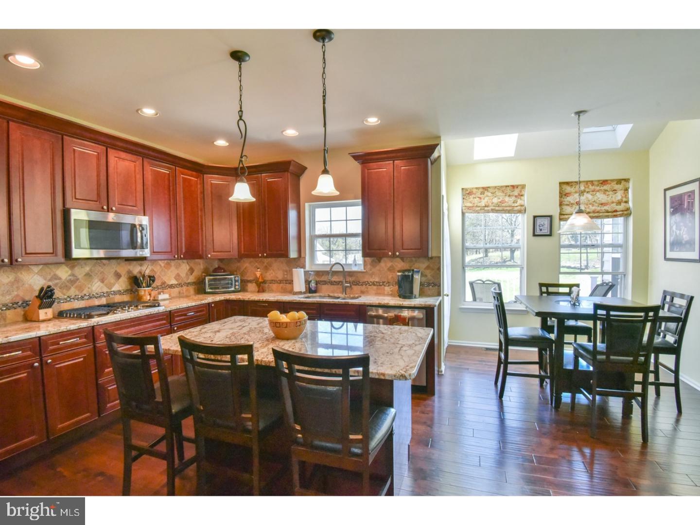 SPRING RIDGE - Residential