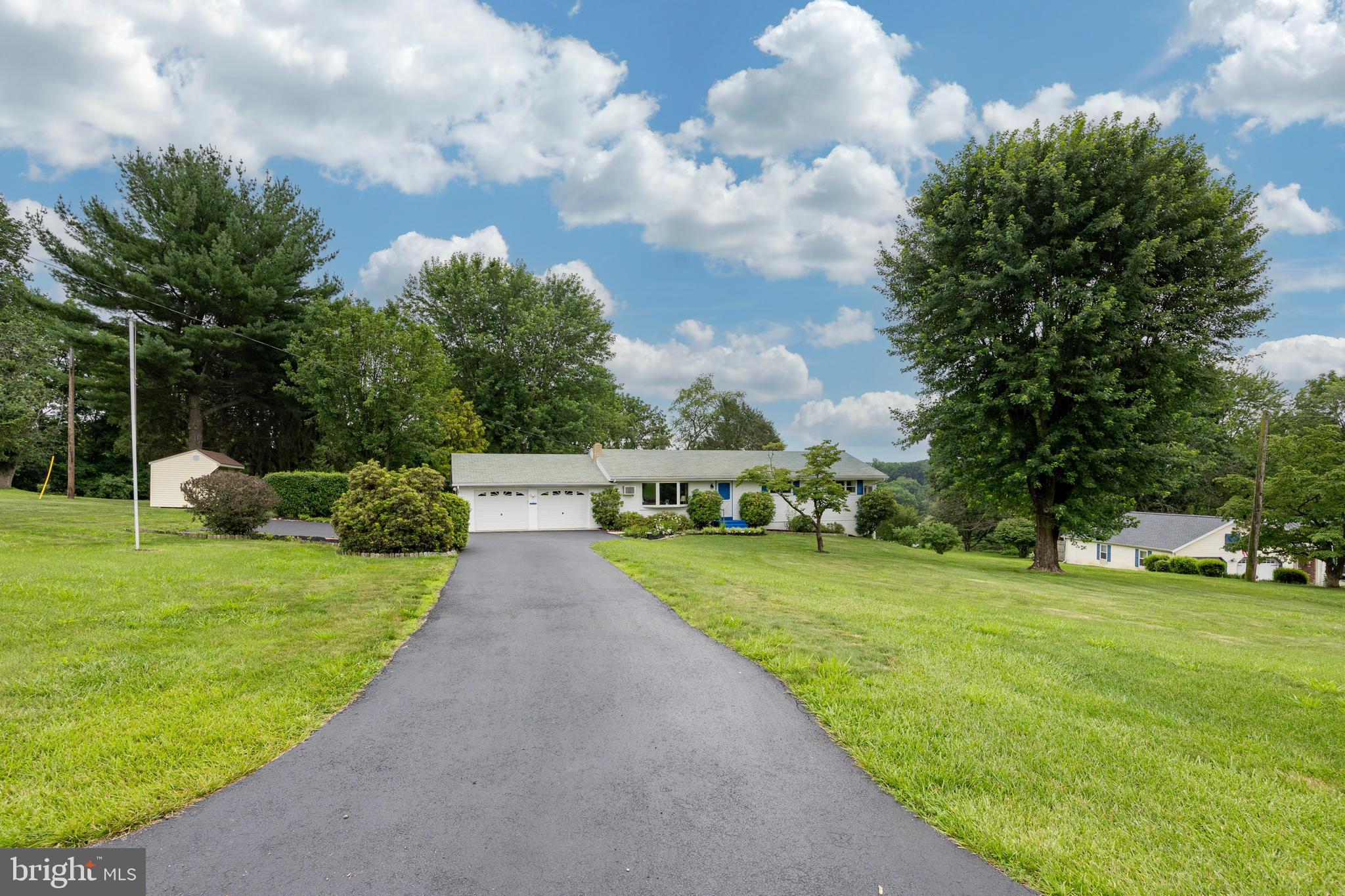 1526 WALTON DRIVE