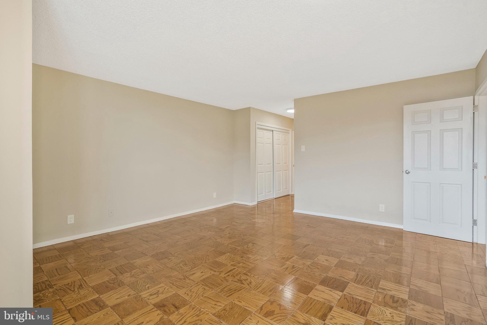 TOWER VILLAS - Residential