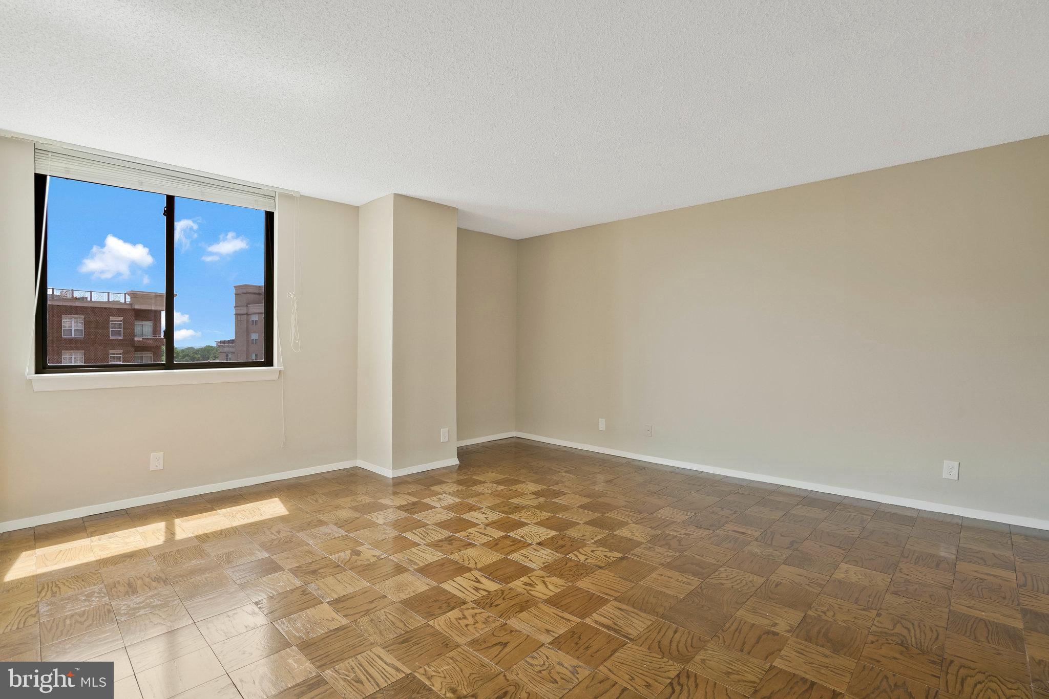 TOWER VILLAS - Residential