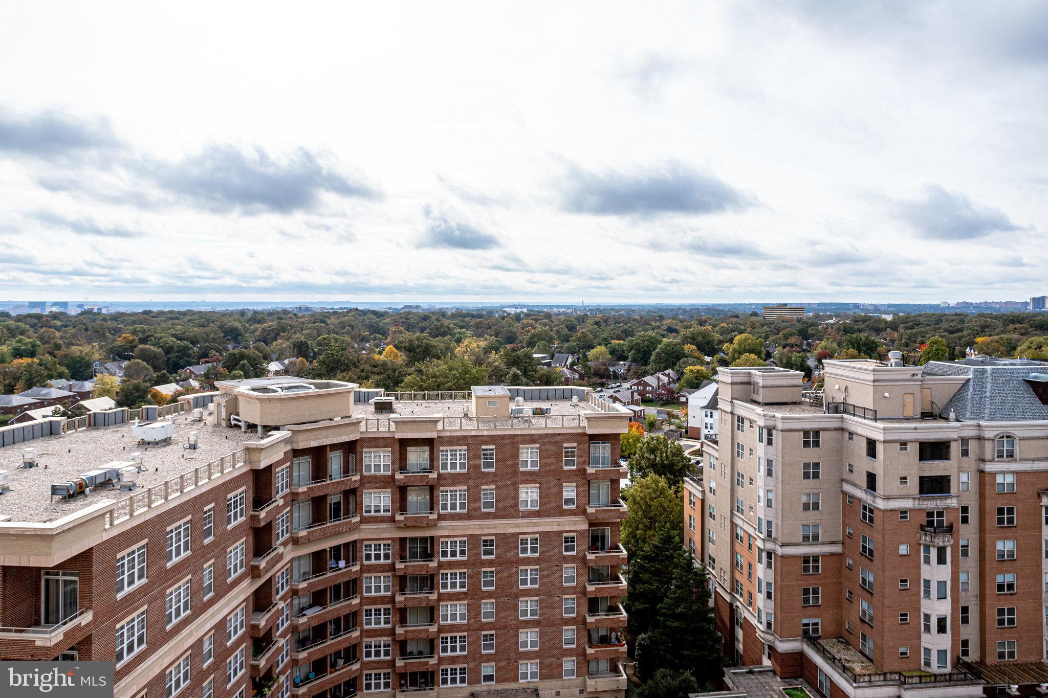 TOWER VILLAS - Residential