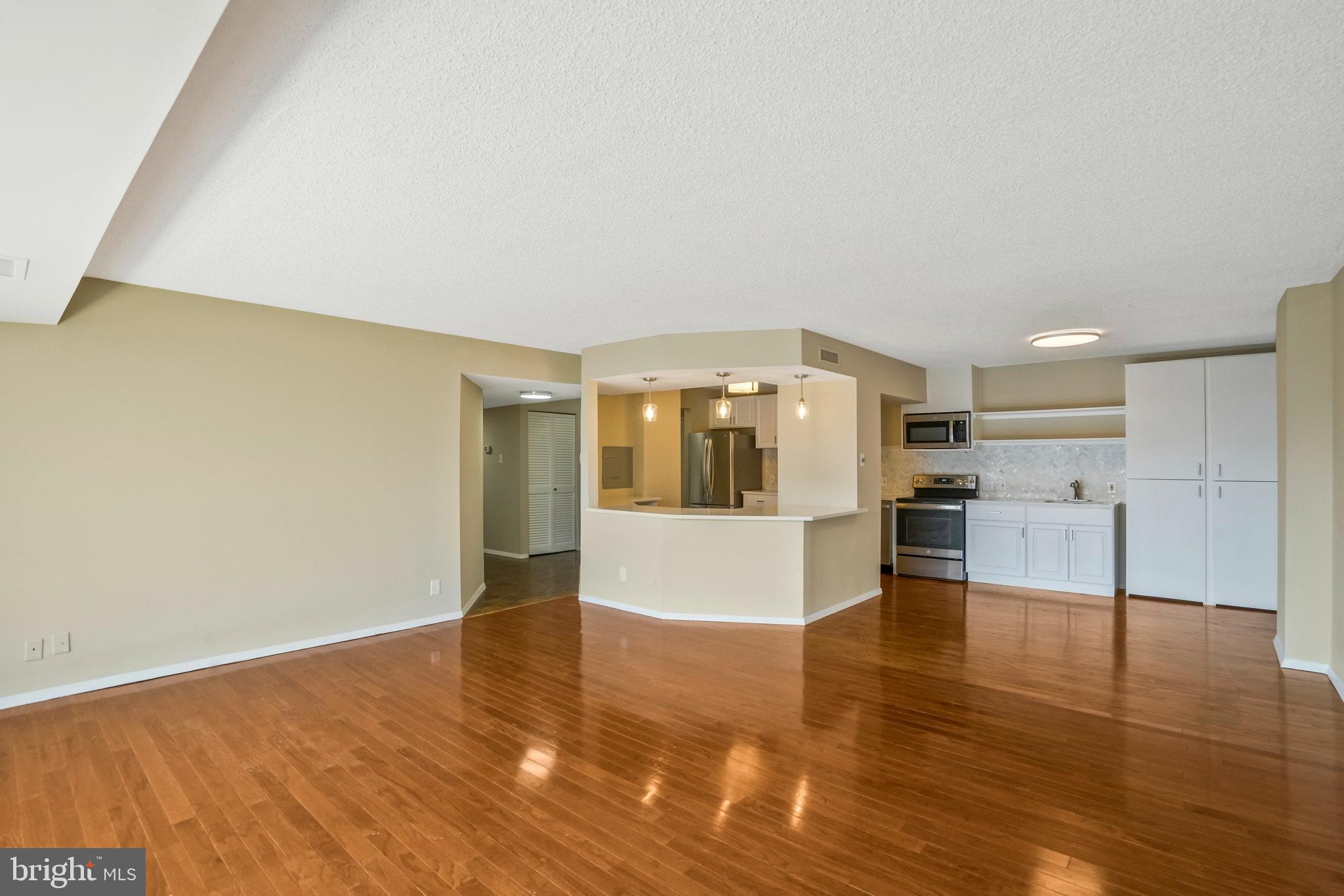 TOWER VILLAS - Residential