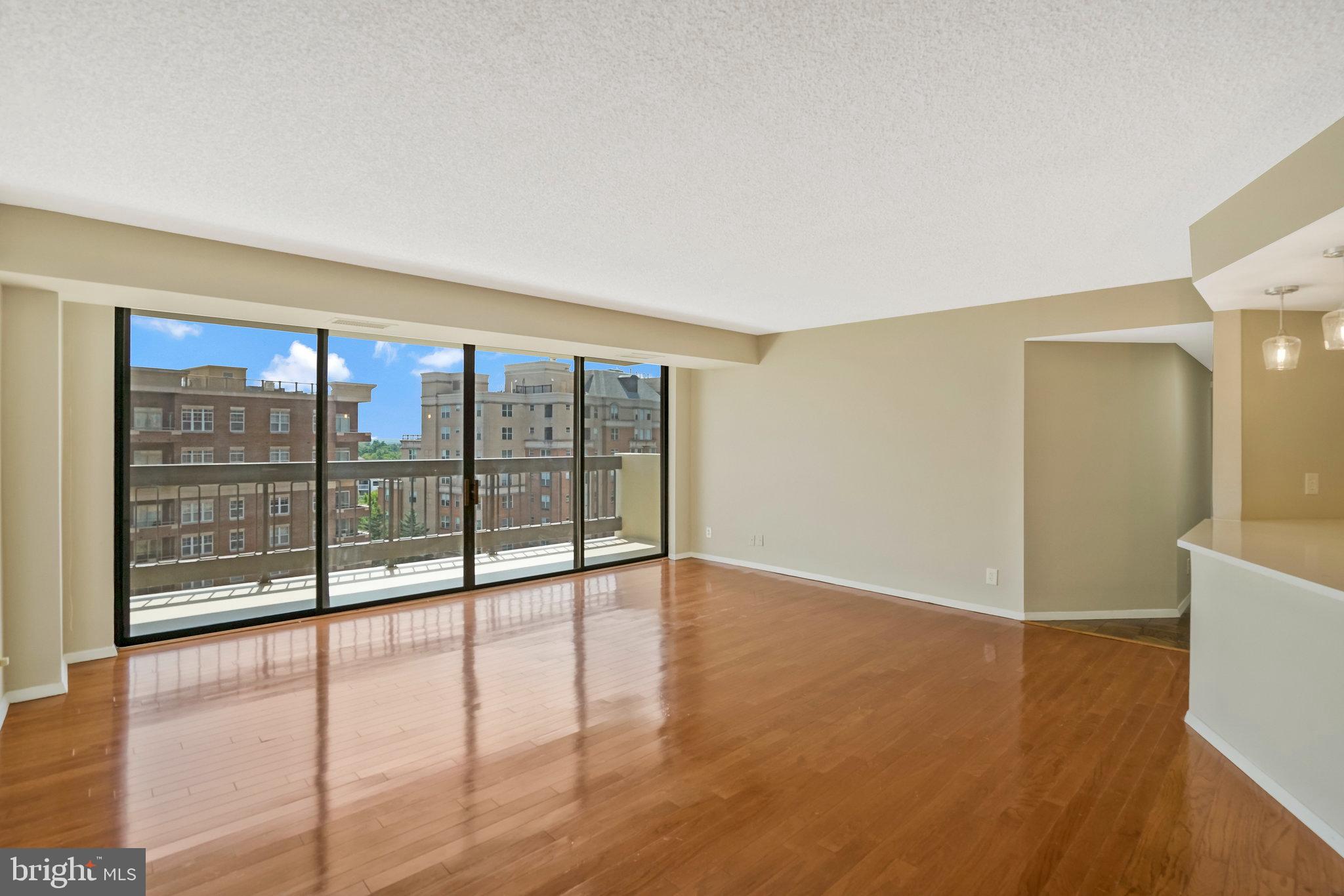 TOWER VILLAS - Residential