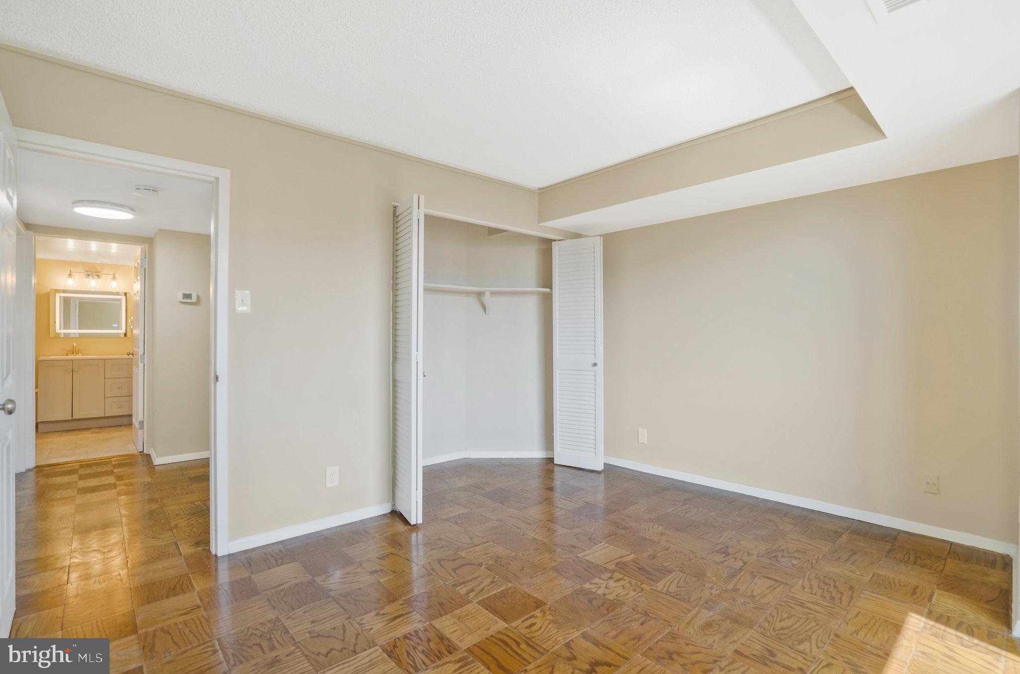 TOWER VILLAS - Residential