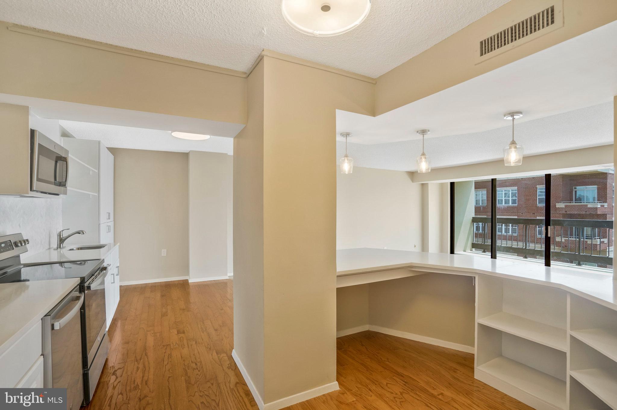 TOWER VILLAS - Residential