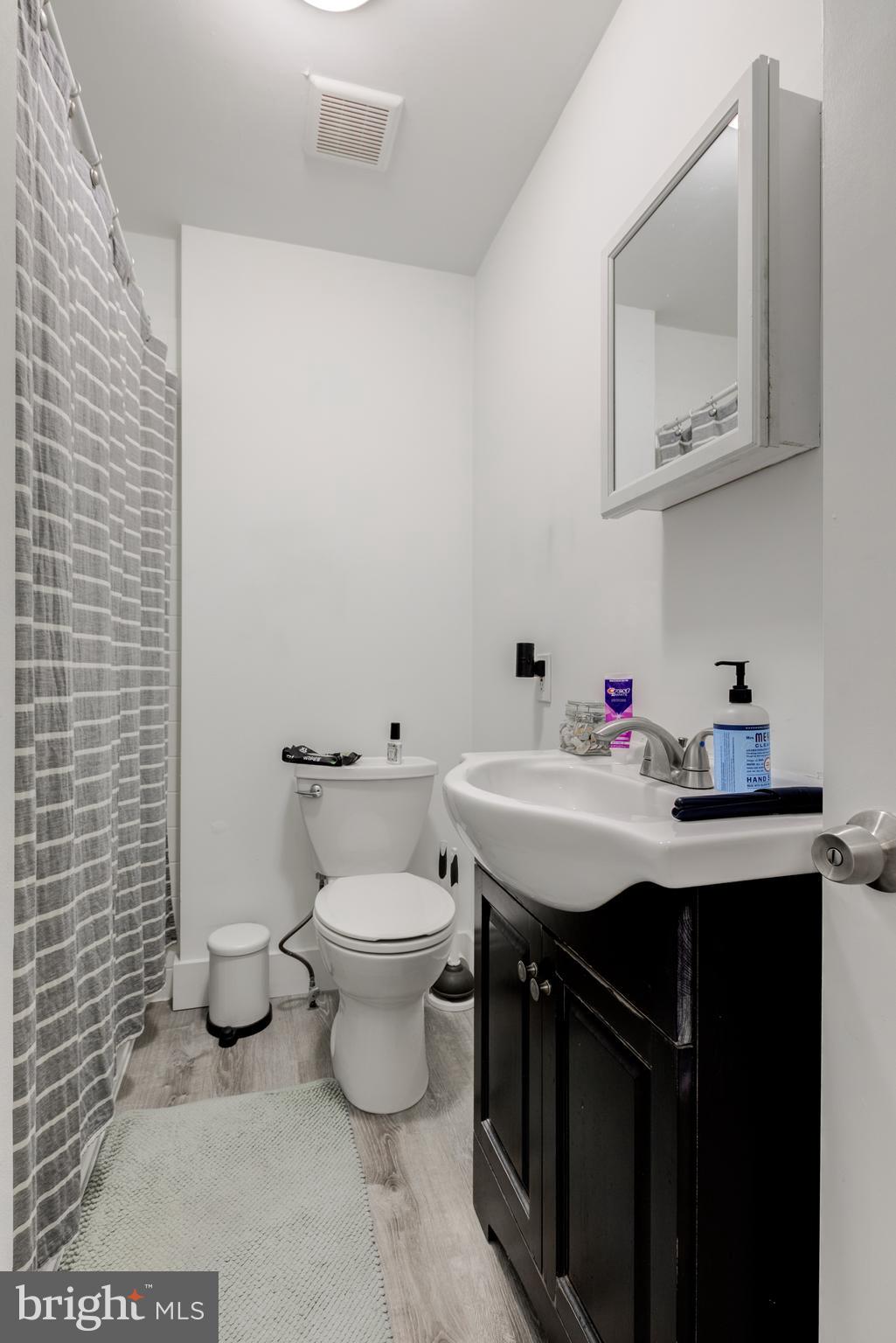 MANAYUNK - Residential Lease