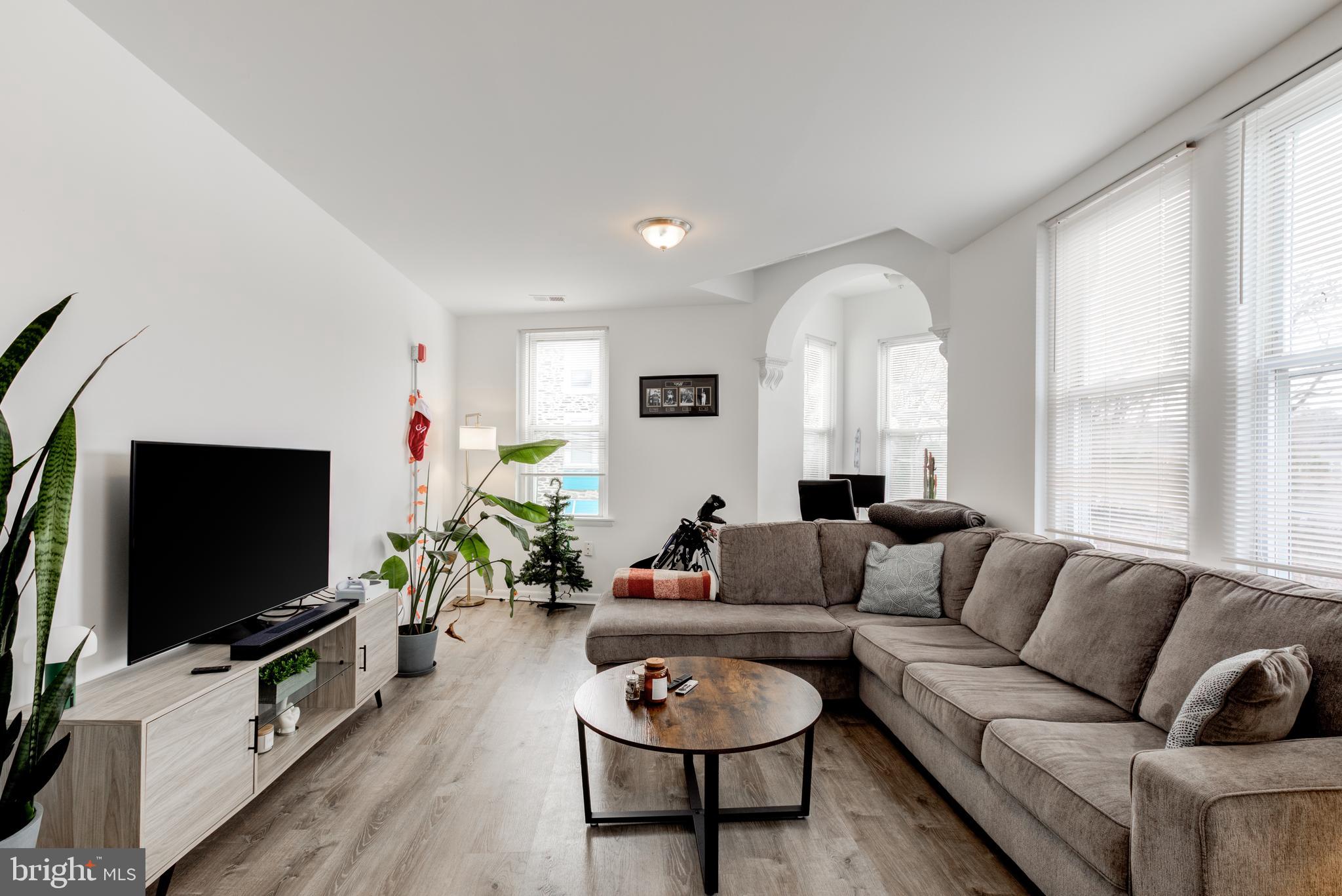 MANAYUNK - Residential Lease