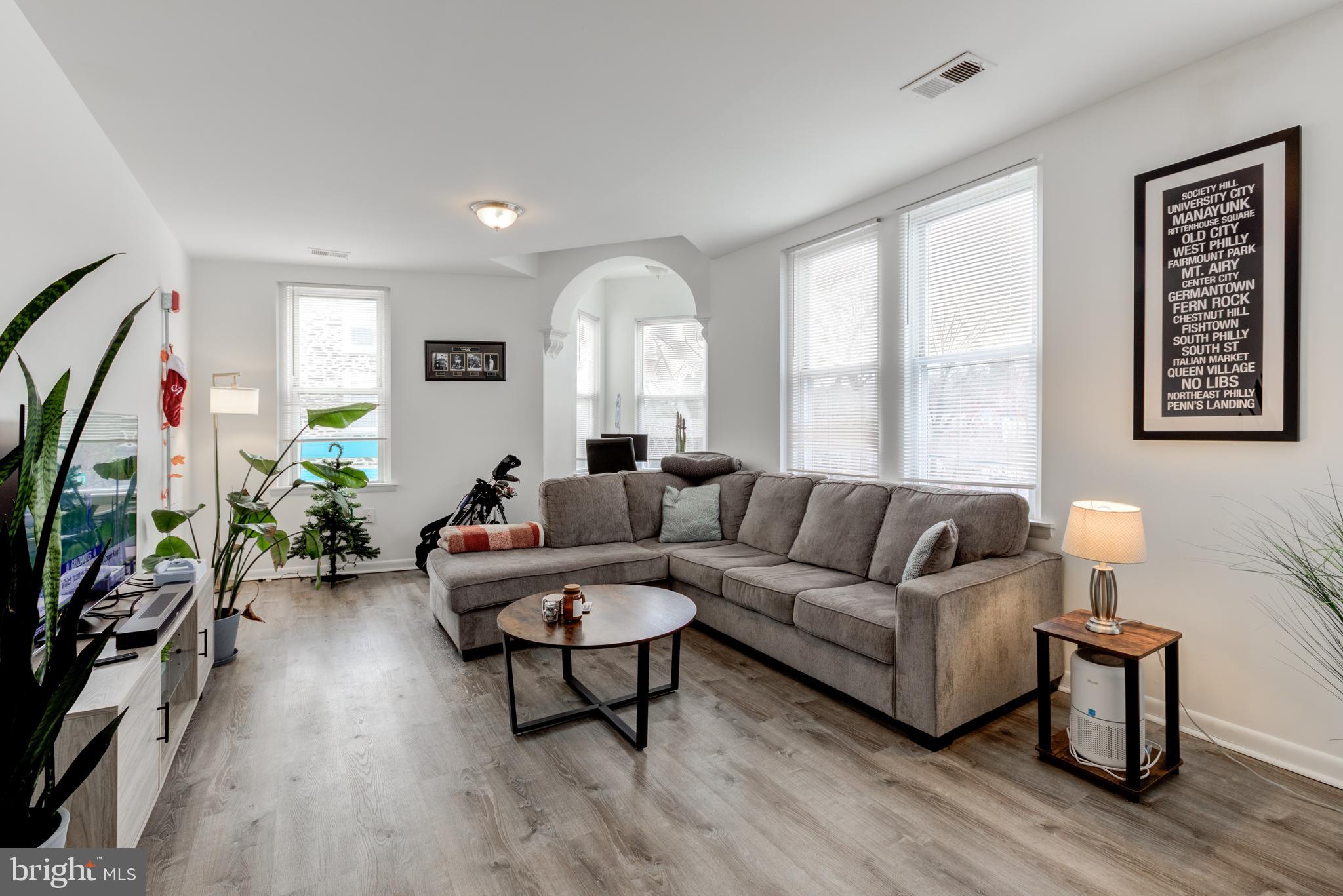 MANAYUNK - Residential Lease