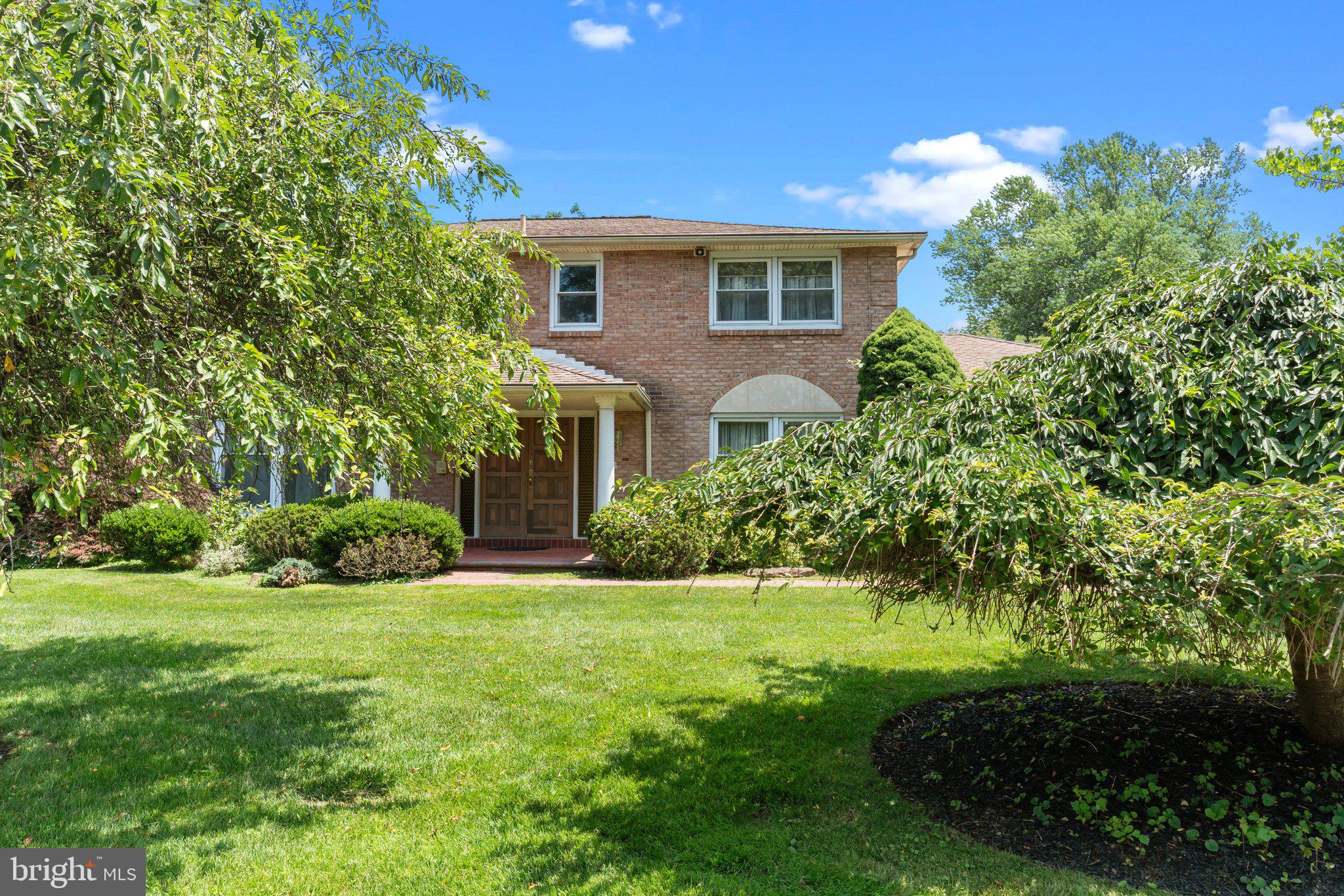 606 OVERBROOK LANE