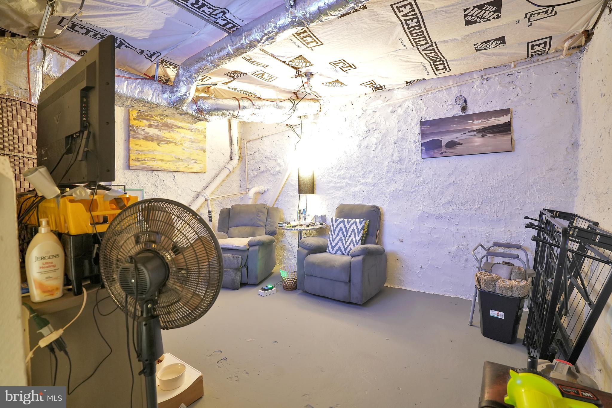 WEST OAK LANE - Residential Income