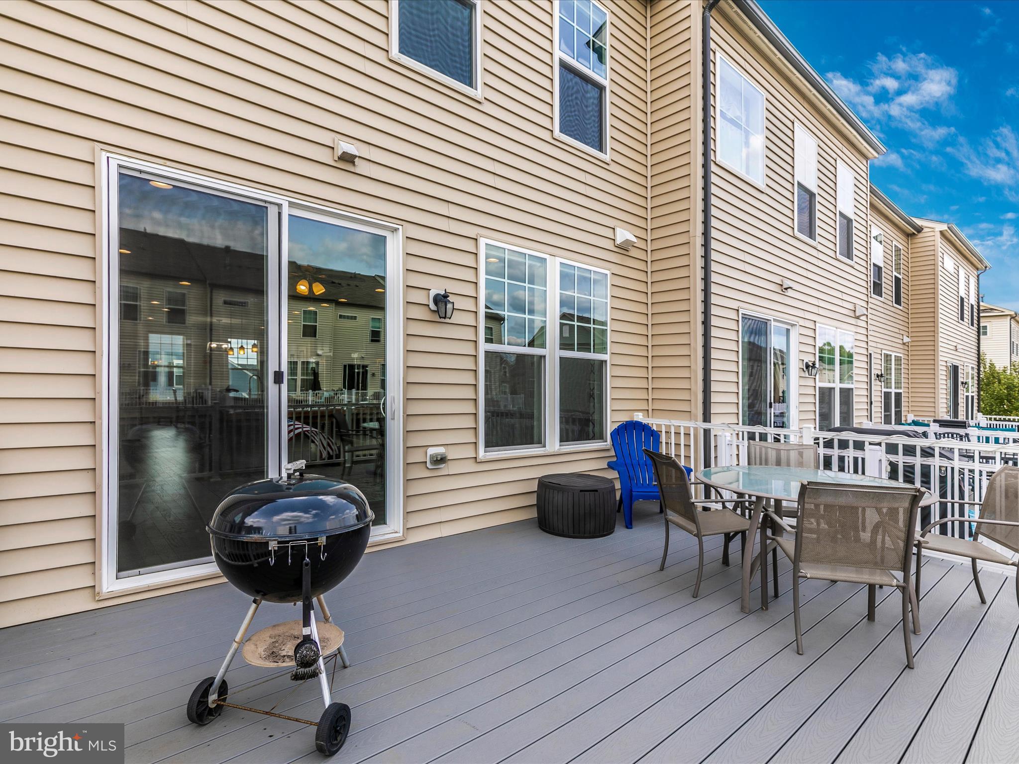 TALLYN RIDGE - Residential