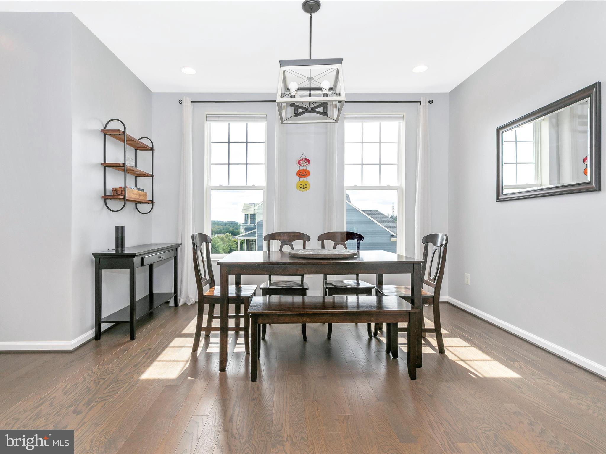 TALLYN RIDGE - Residential