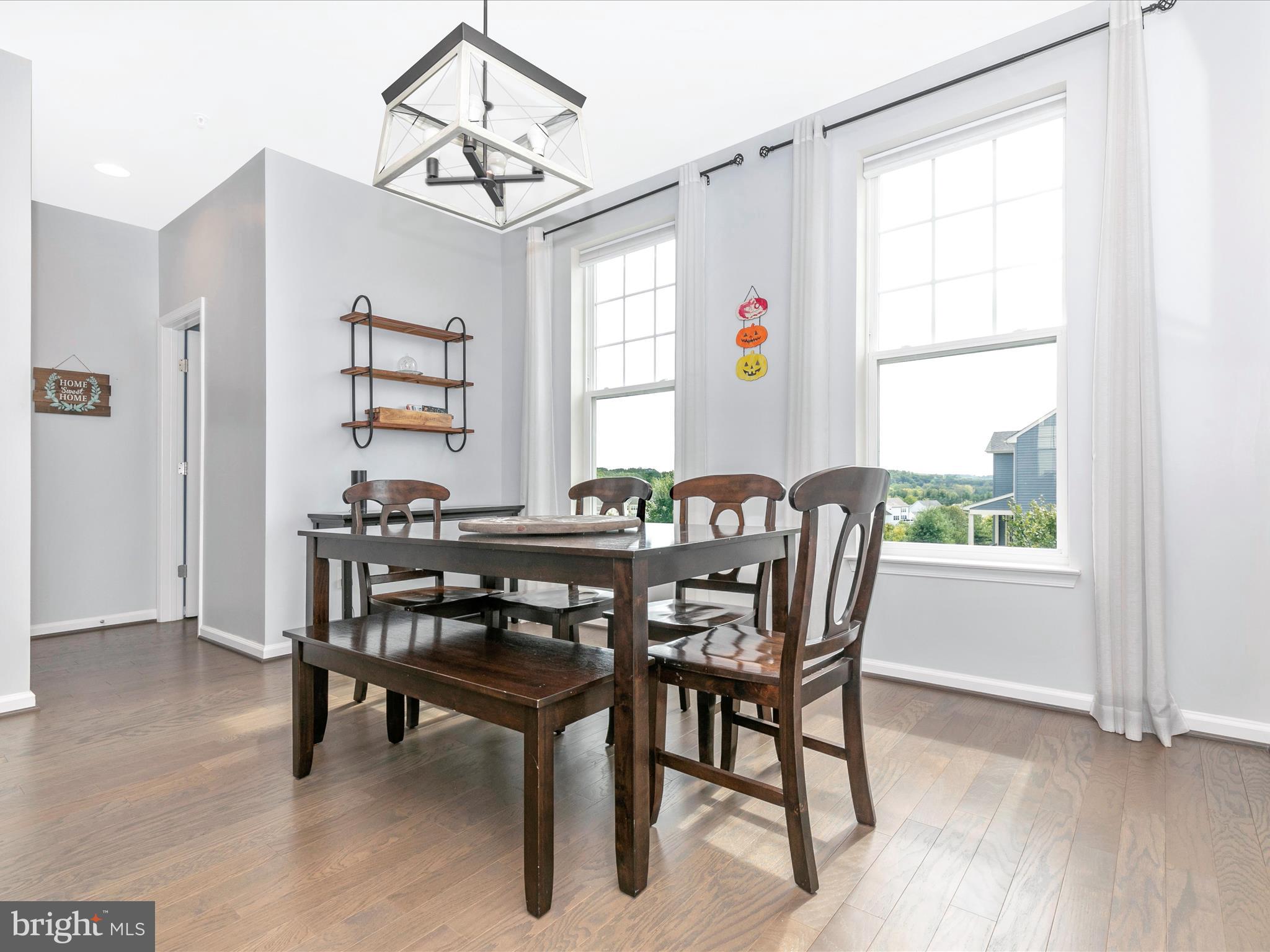 TALLYN RIDGE - Residential