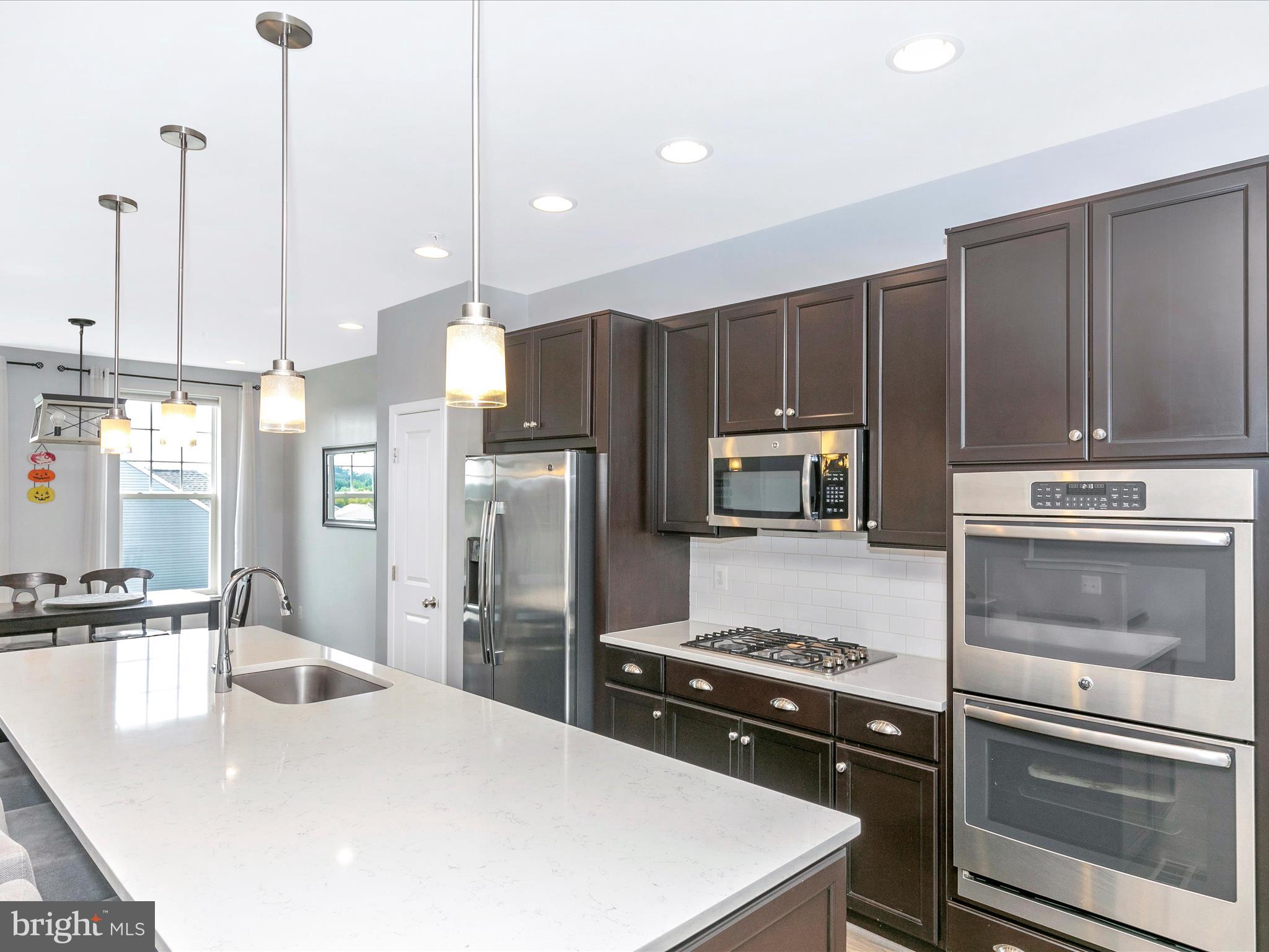 TALLYN RIDGE - Residential