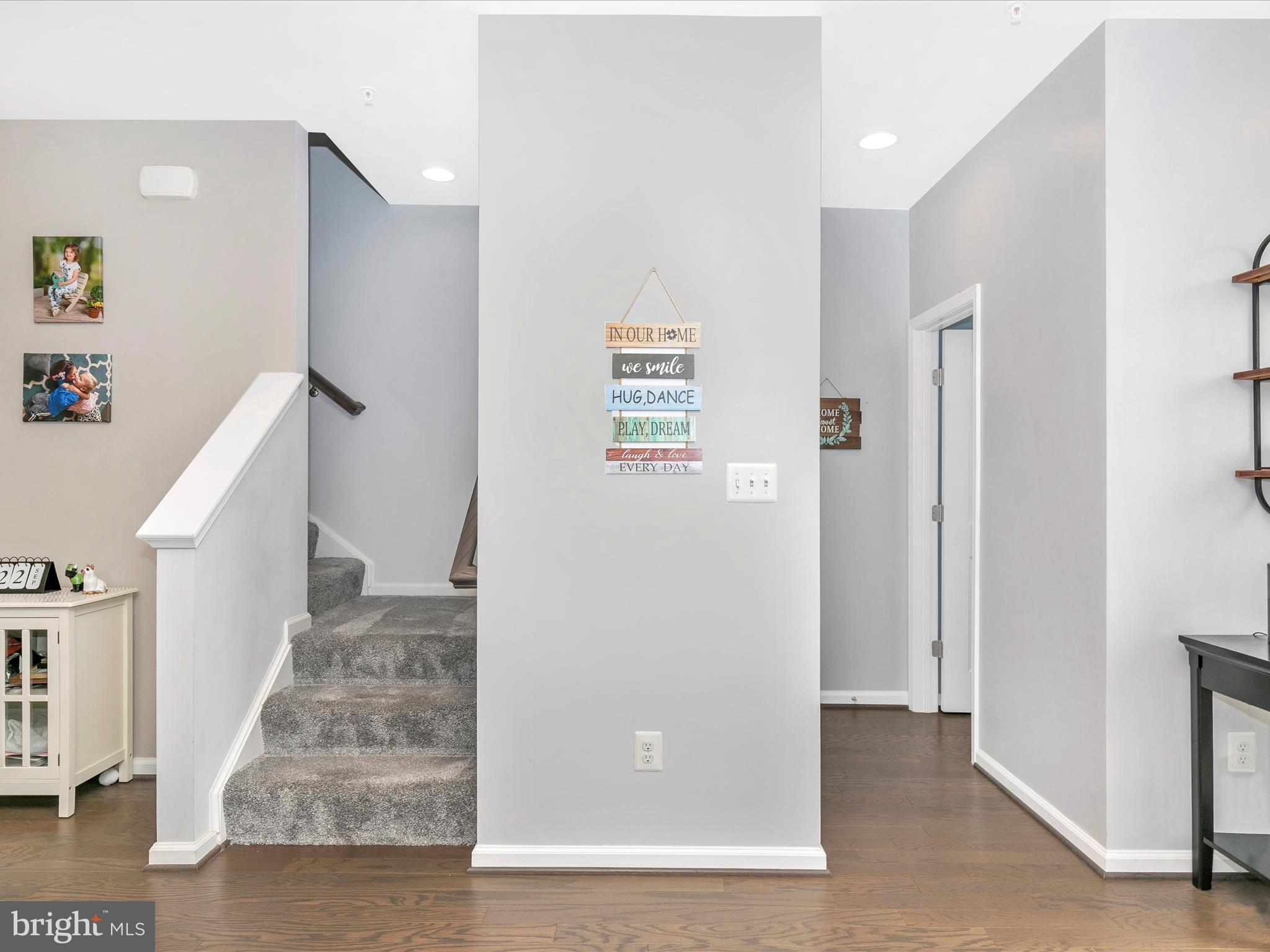 TALLYN RIDGE - Residential