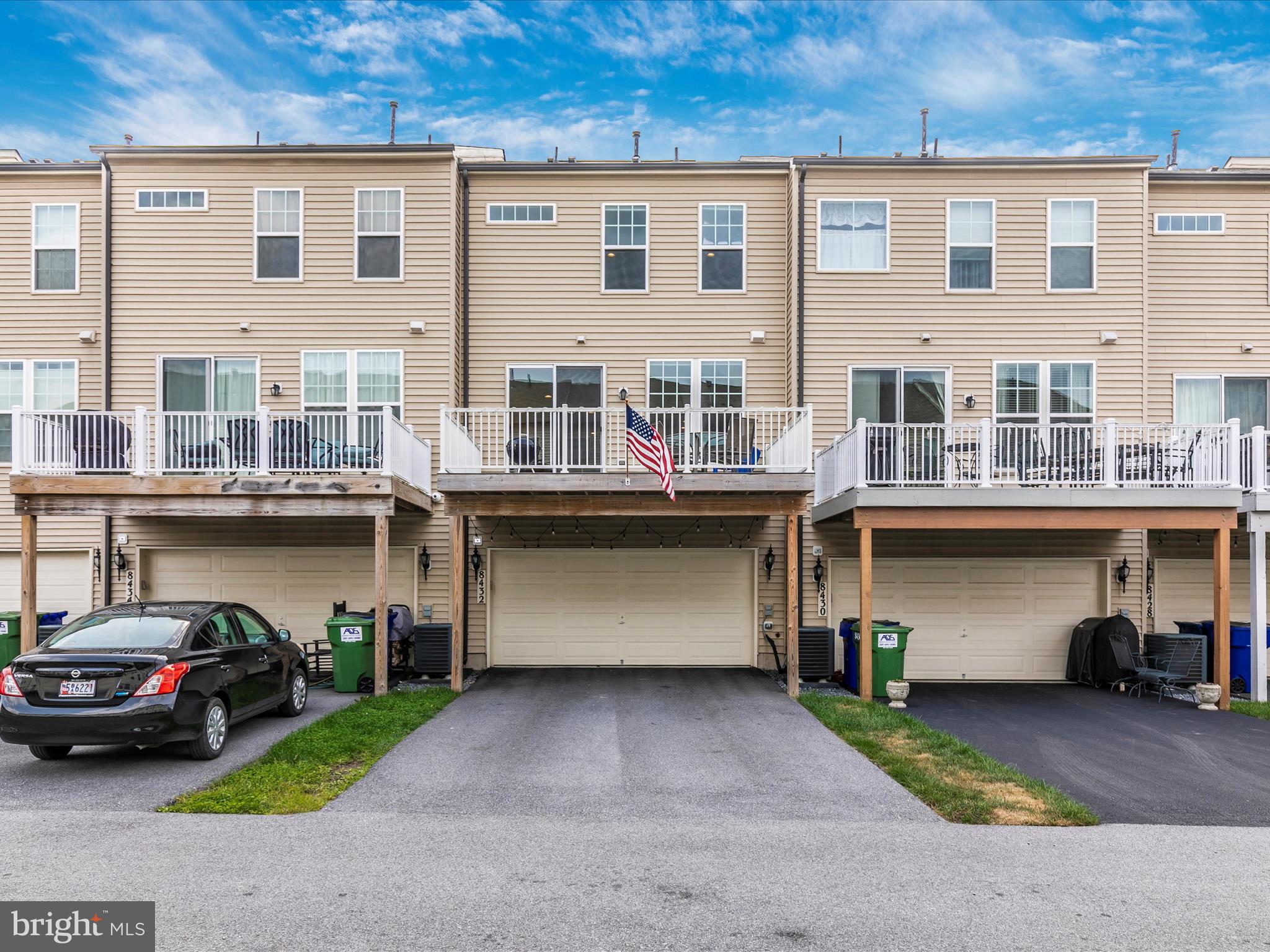 TALLYN RIDGE - Residential