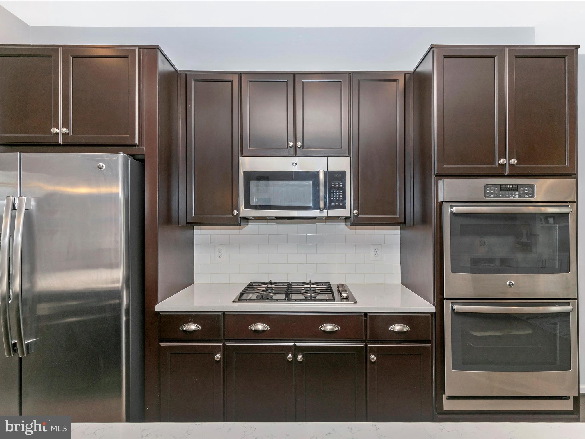 TALLYN RIDGE - Residential