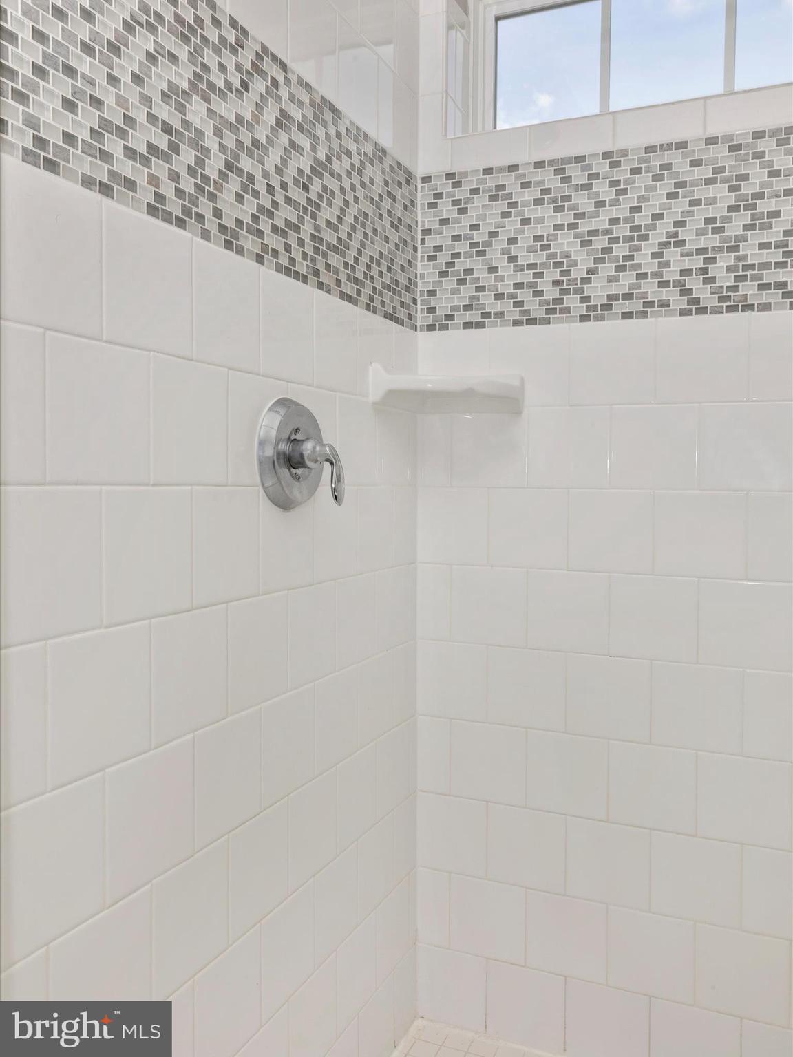 TALLYN RIDGE - Residential