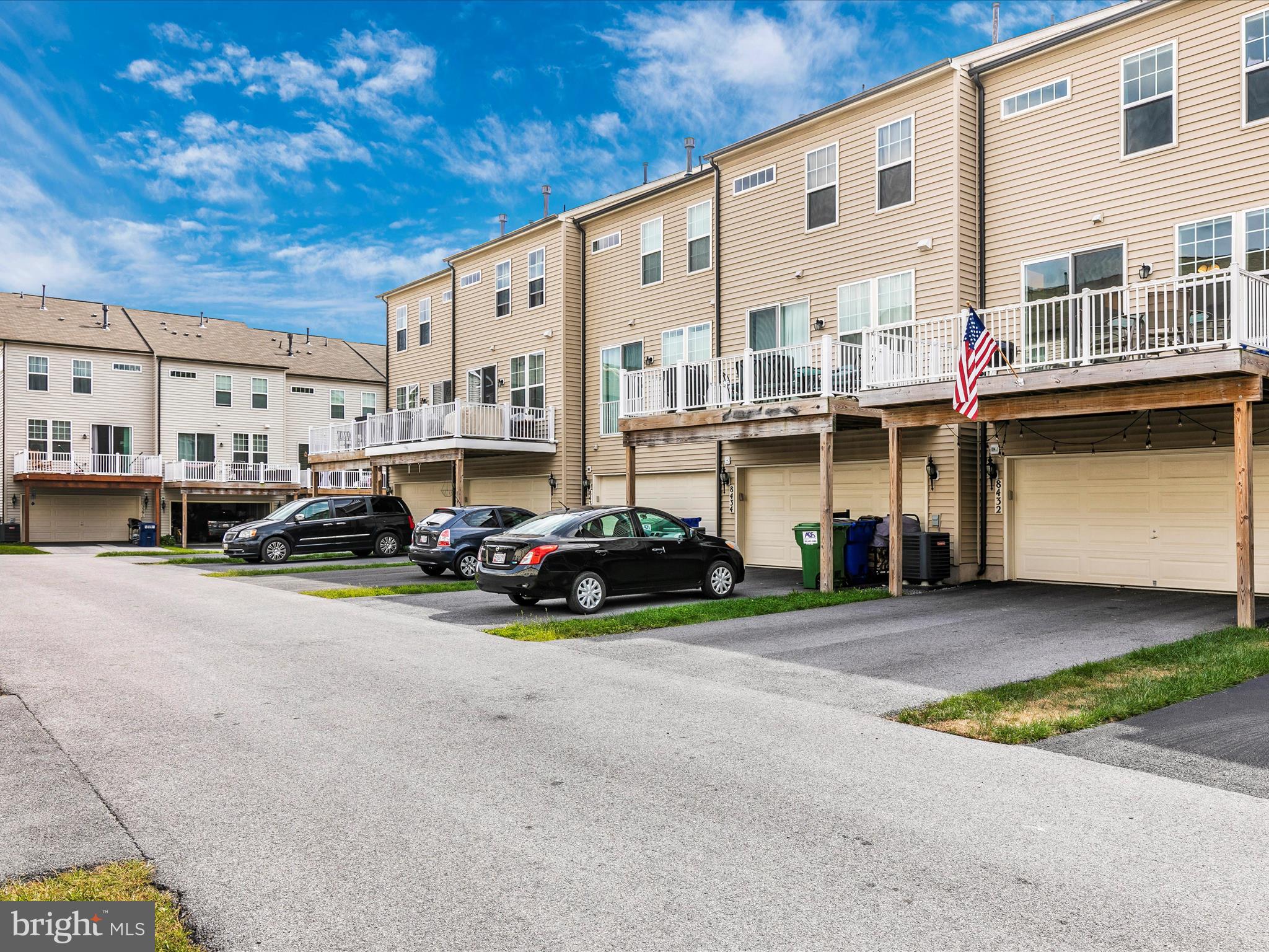 TALLYN RIDGE - Residential