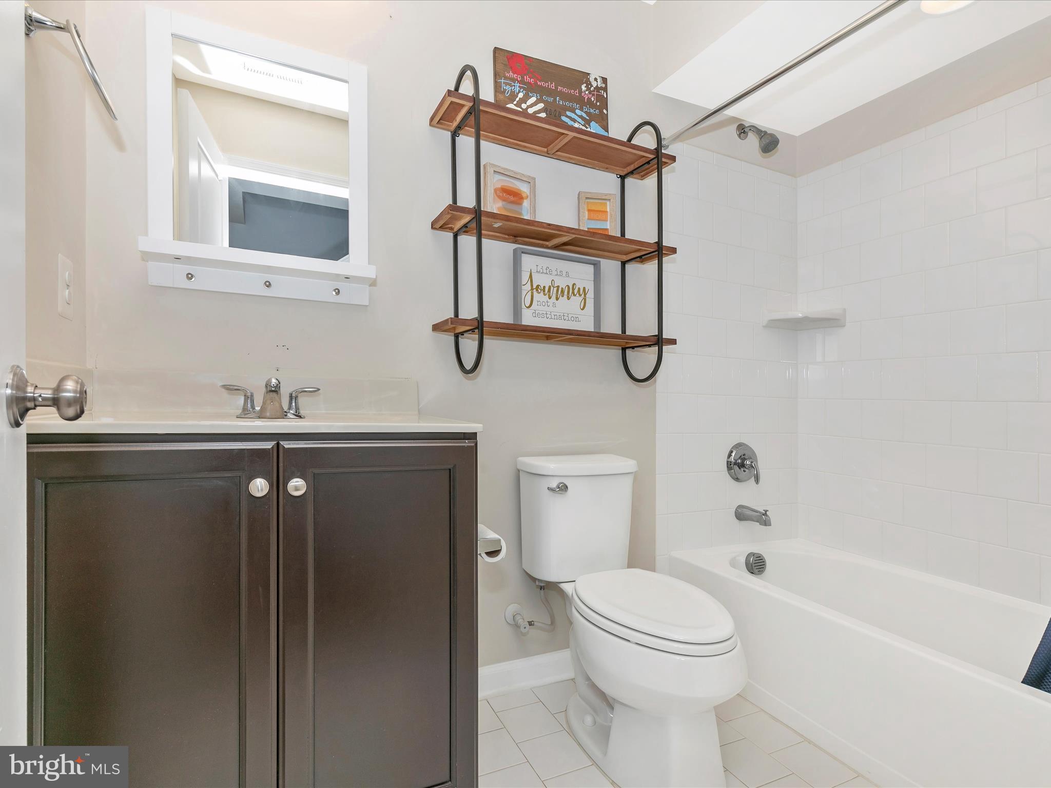 TALLYN RIDGE - Residential