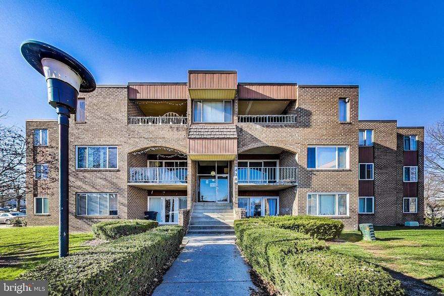 ***FHA APPROVED***  One the biggest 2 bed 2 bath units plus a den!  Whether you are an investor or a first time homebuyer, this condo is ready for your updates!  Enter into the sunlit living room, enjoy the spacious master bedroom with walk-in closet, stir up some good cooking while enjoying the food in the breakfast area in the morning and the dining room area in the evening.  Plus have the convenience of having a washer and dryer in your home!  Close to, 270, 355, the mall and other shopping centers.  Come view this property today!