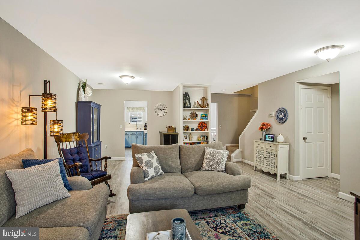 STONEHAVEN MEWS - Residential