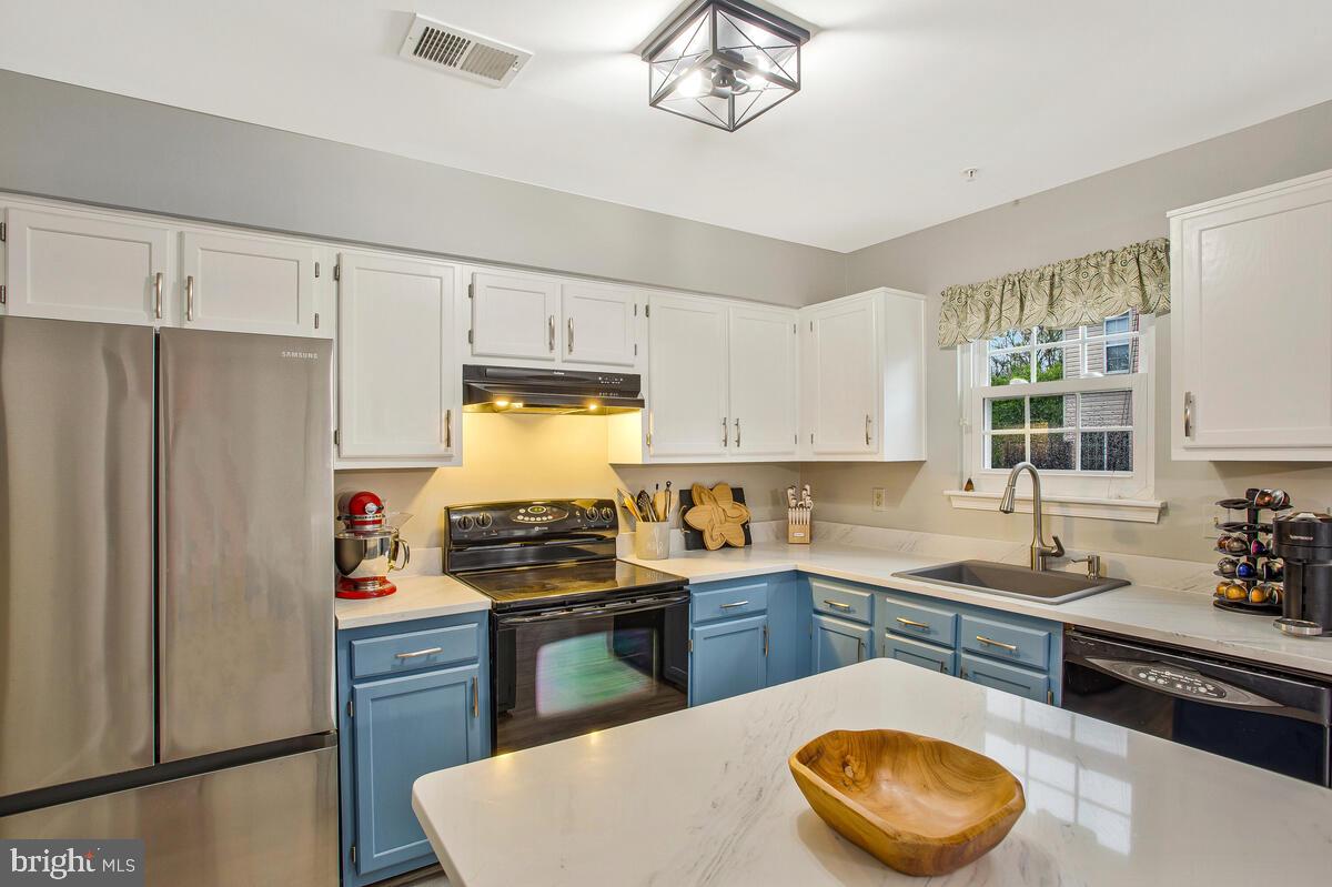 STONEHAVEN MEWS - Residential