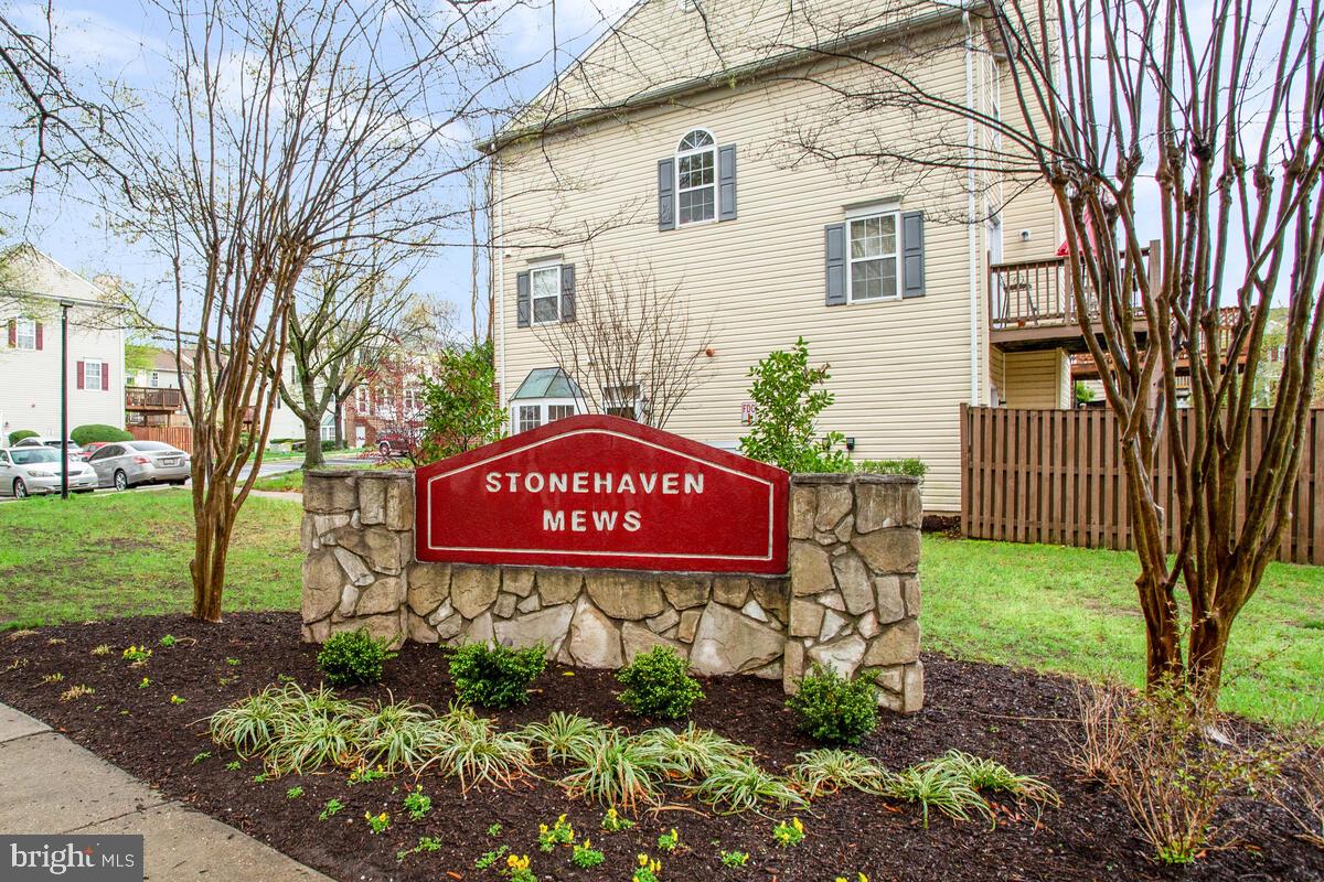 STONEHAVEN MEWS - Residential