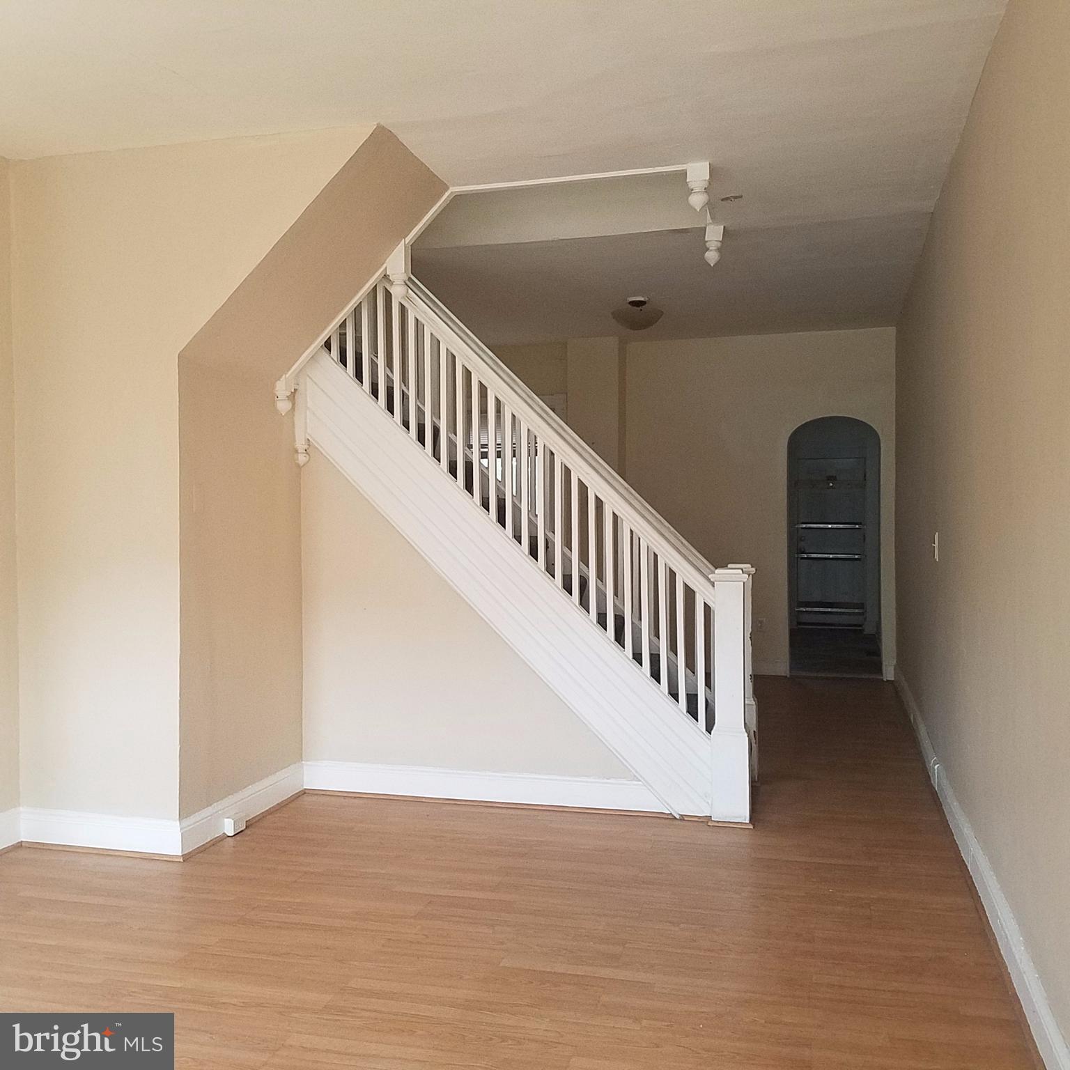 BROADWAY EAST - Residential