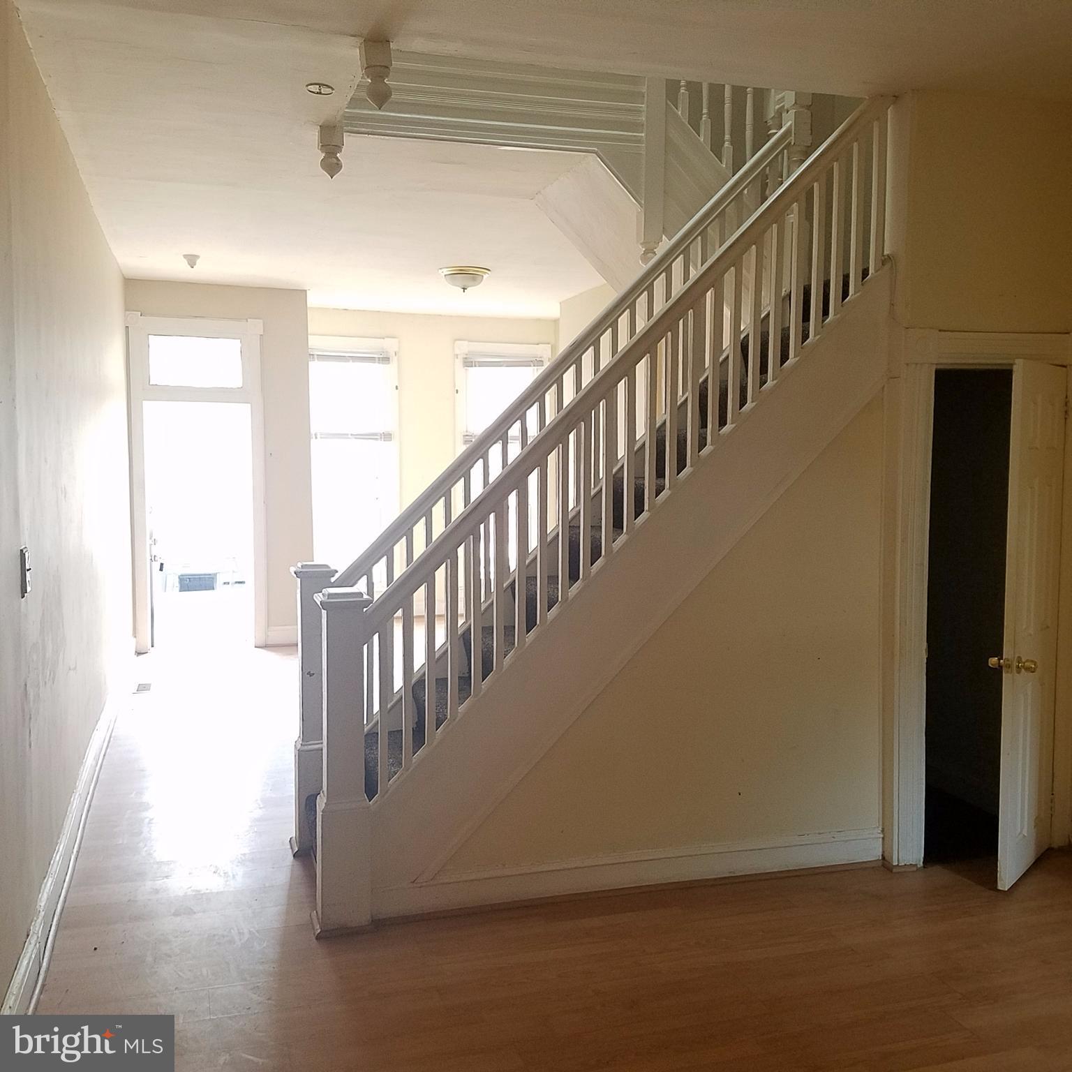 BROADWAY EAST - Residential