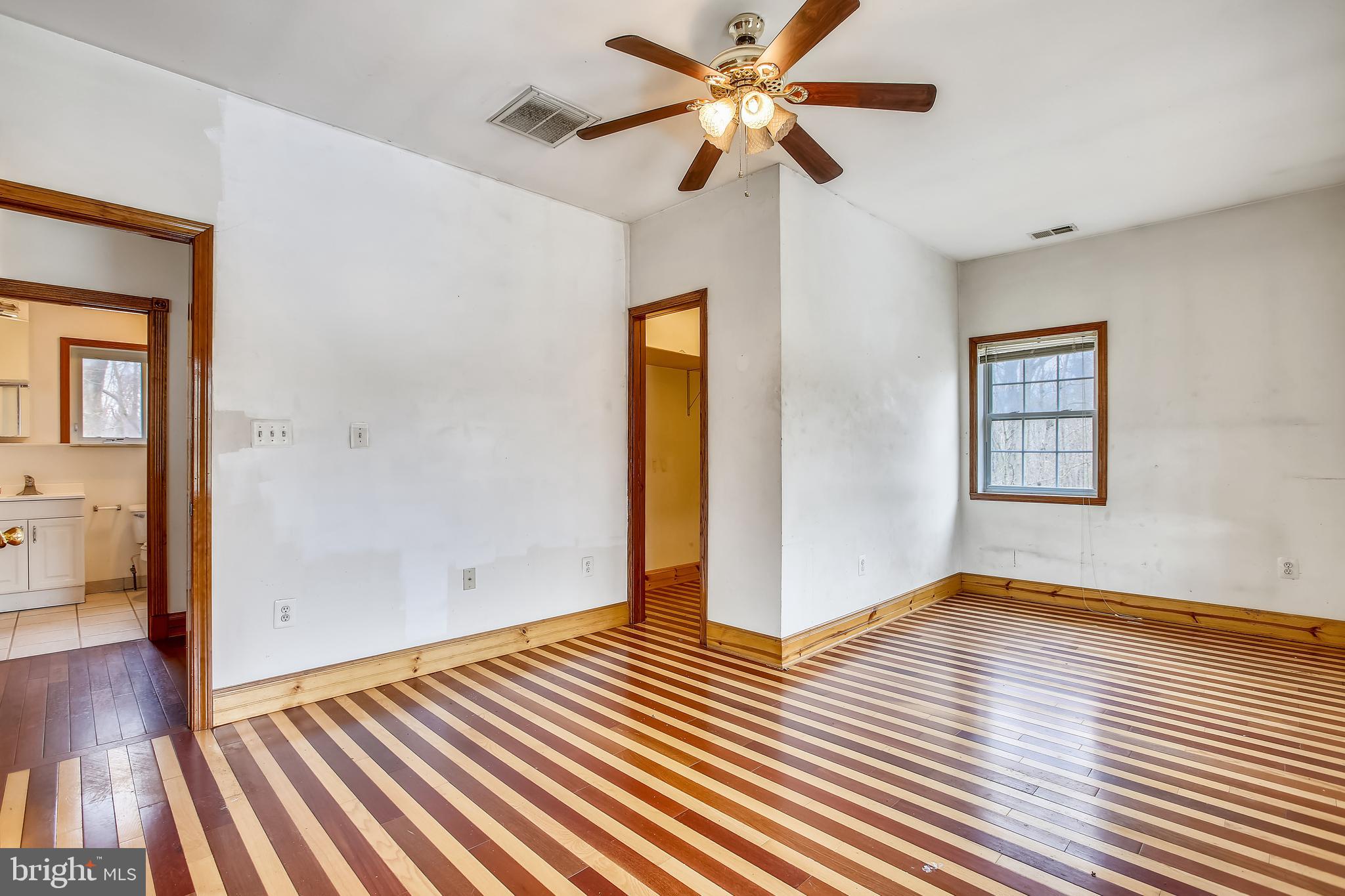 NINE OAKS - Residential