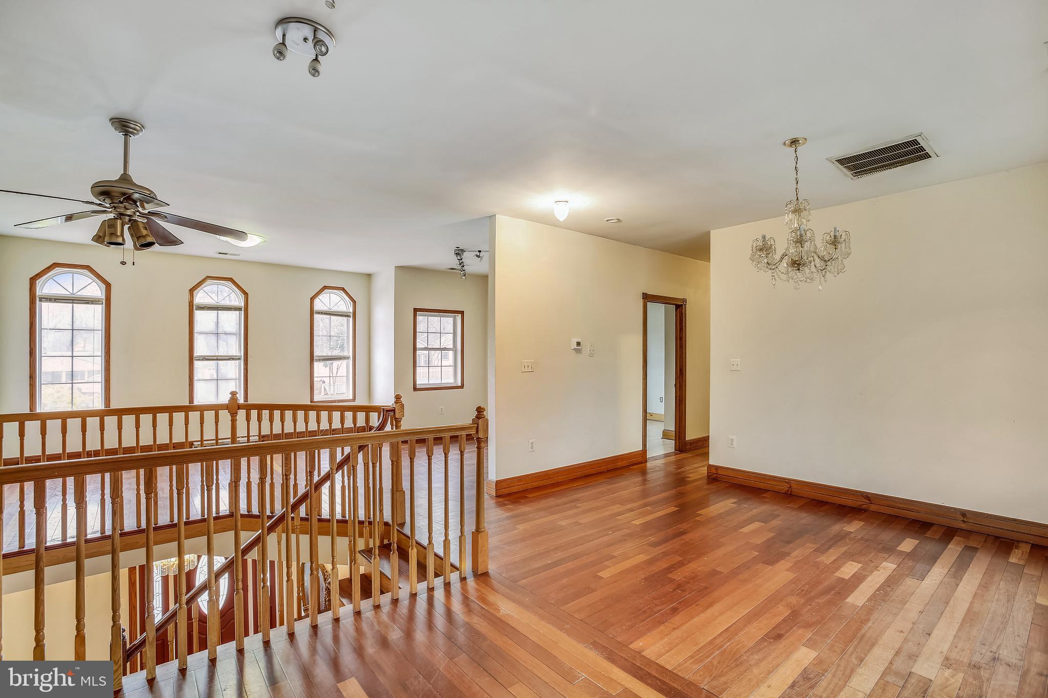 NINE OAKS - Residential